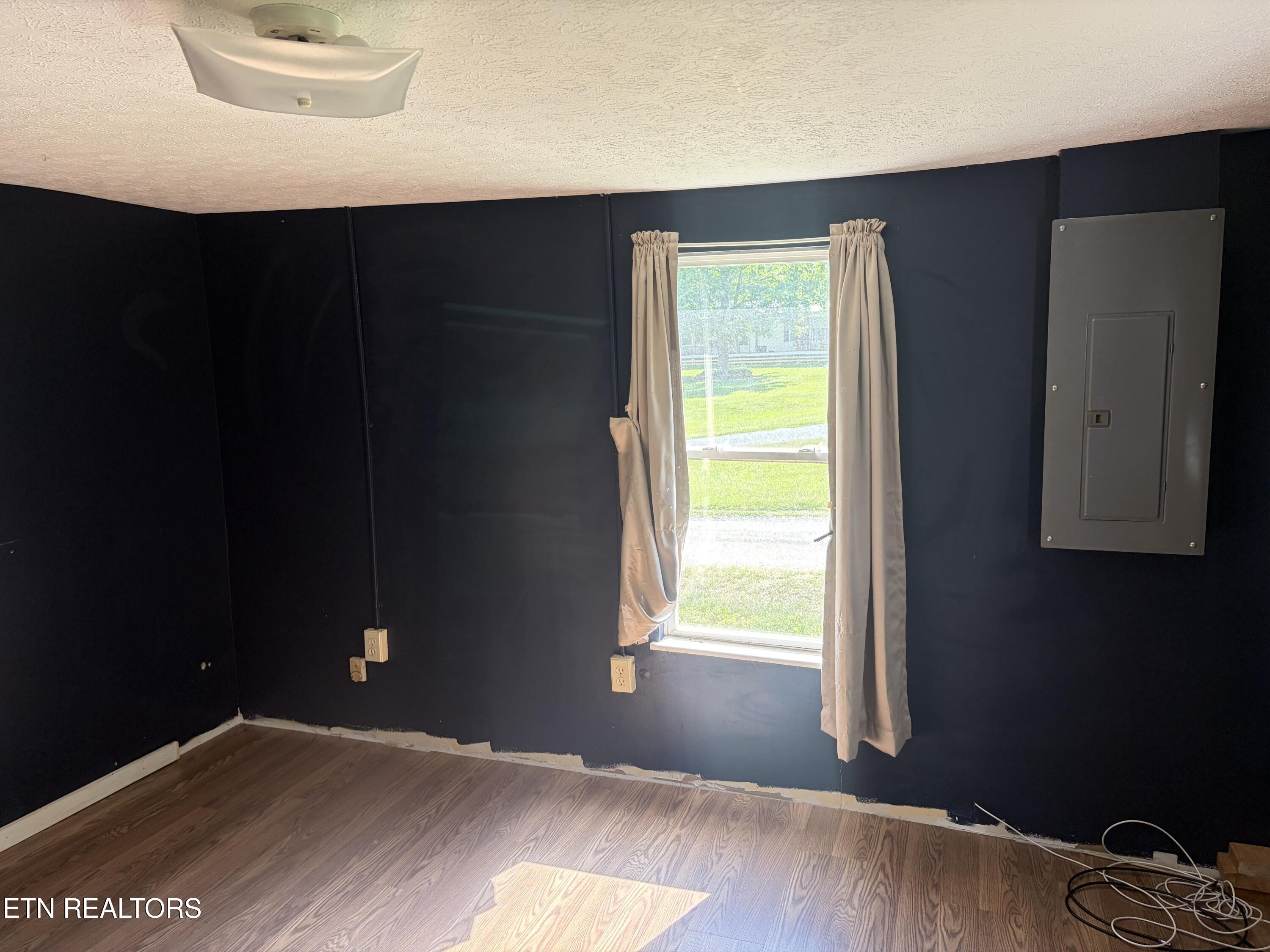 944 W Short Mountain Road Sneedville TN 37869