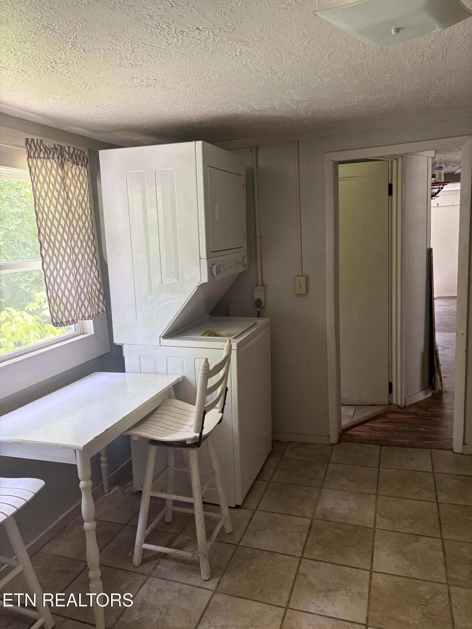 944 W Short Mountain Road Sneedville TN 37869