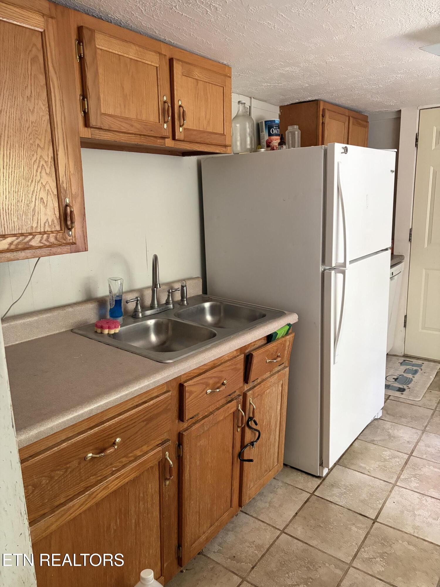 944 W Short Mountain Road Sneedville TN 37869