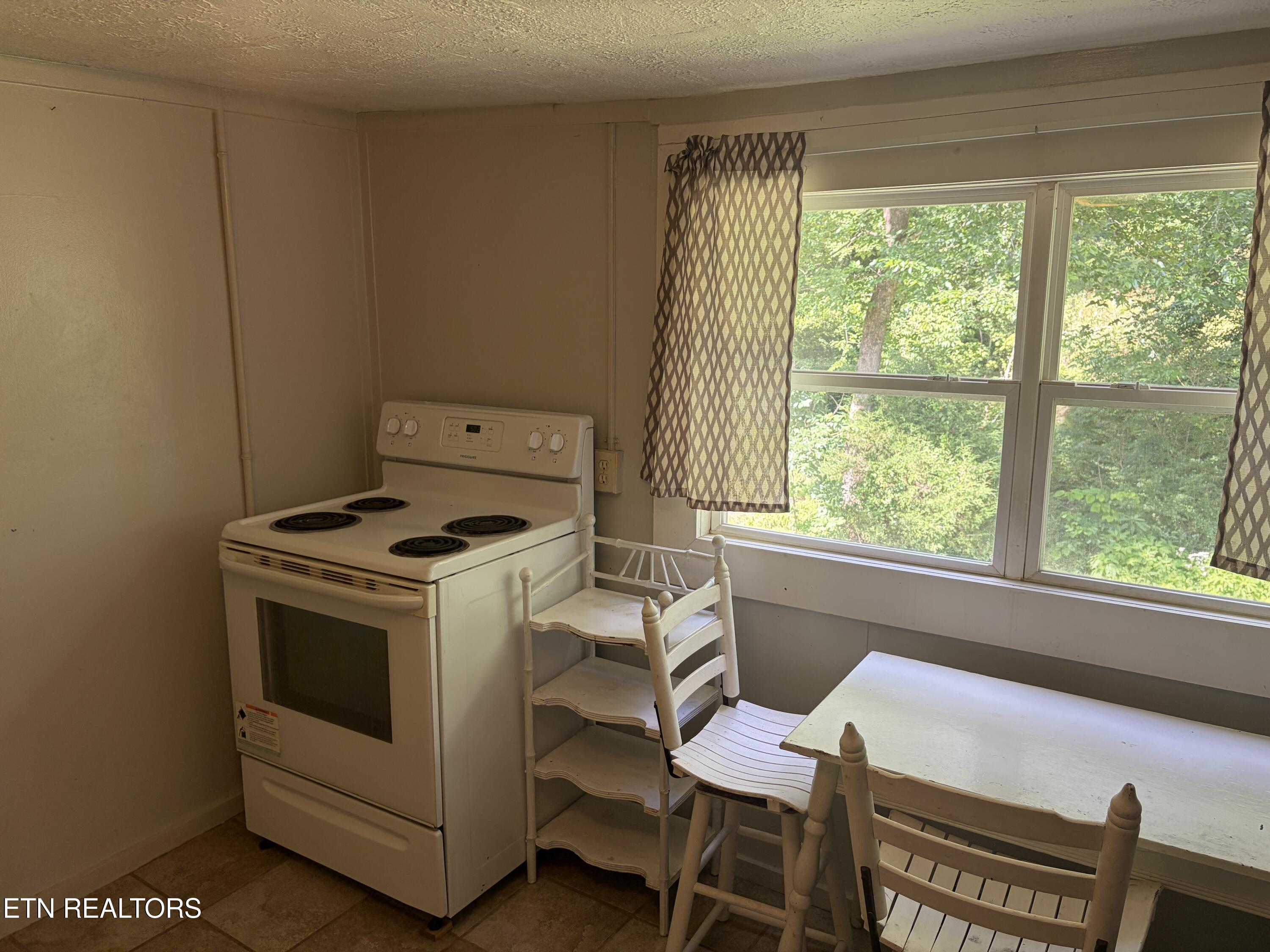 944 W Short Mountain Road Sneedville TN 37869