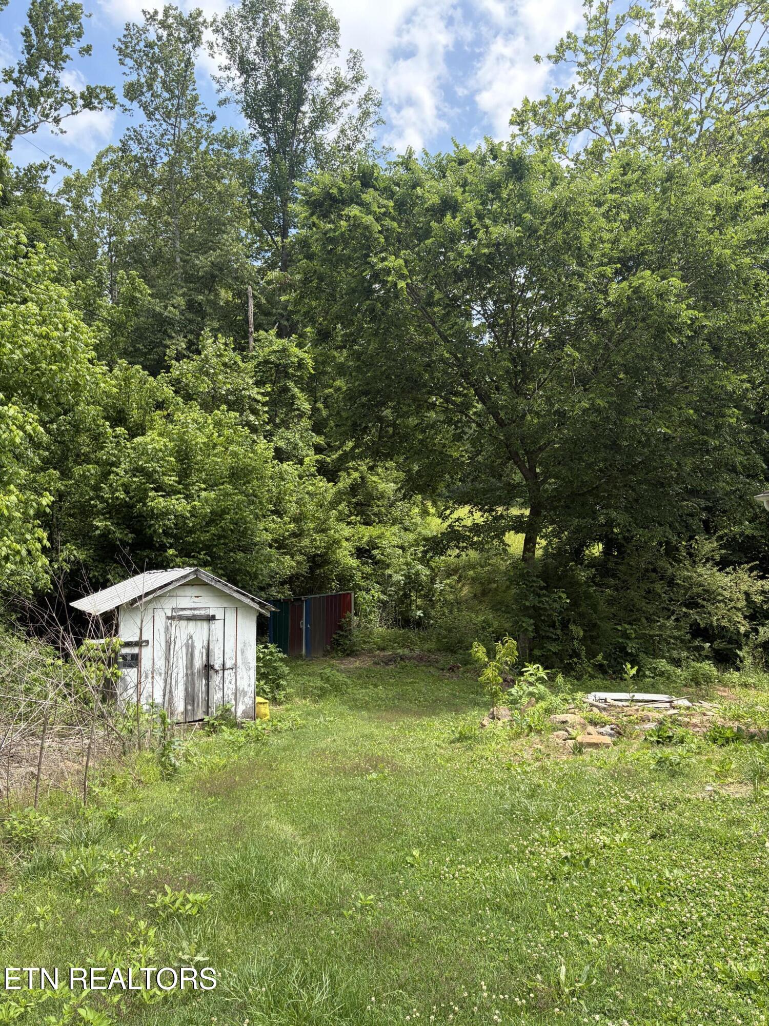 944 W Short Mountain Road Sneedville TN 37869
