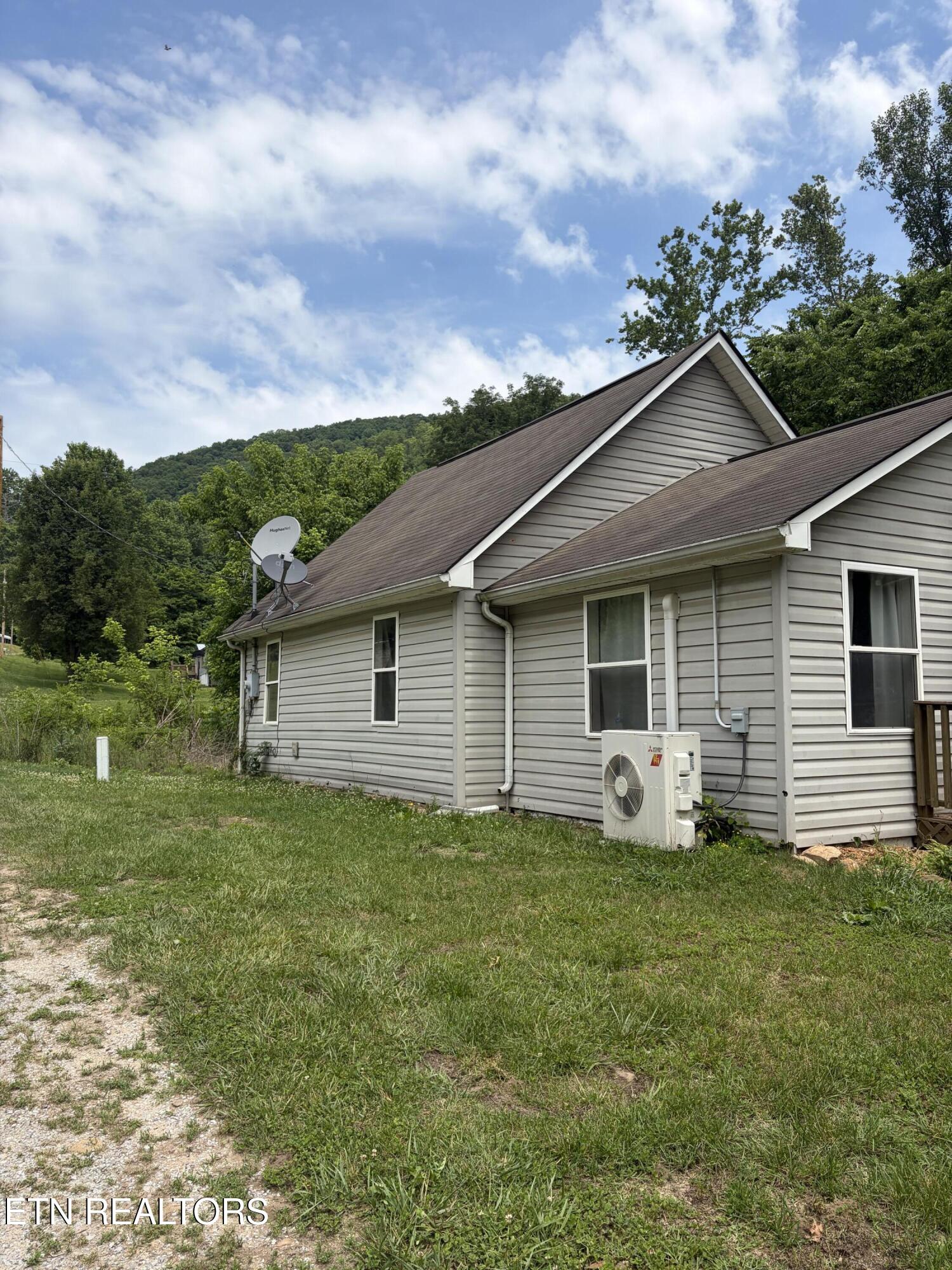 944 W Short Mountain Road Sneedville TN 37869