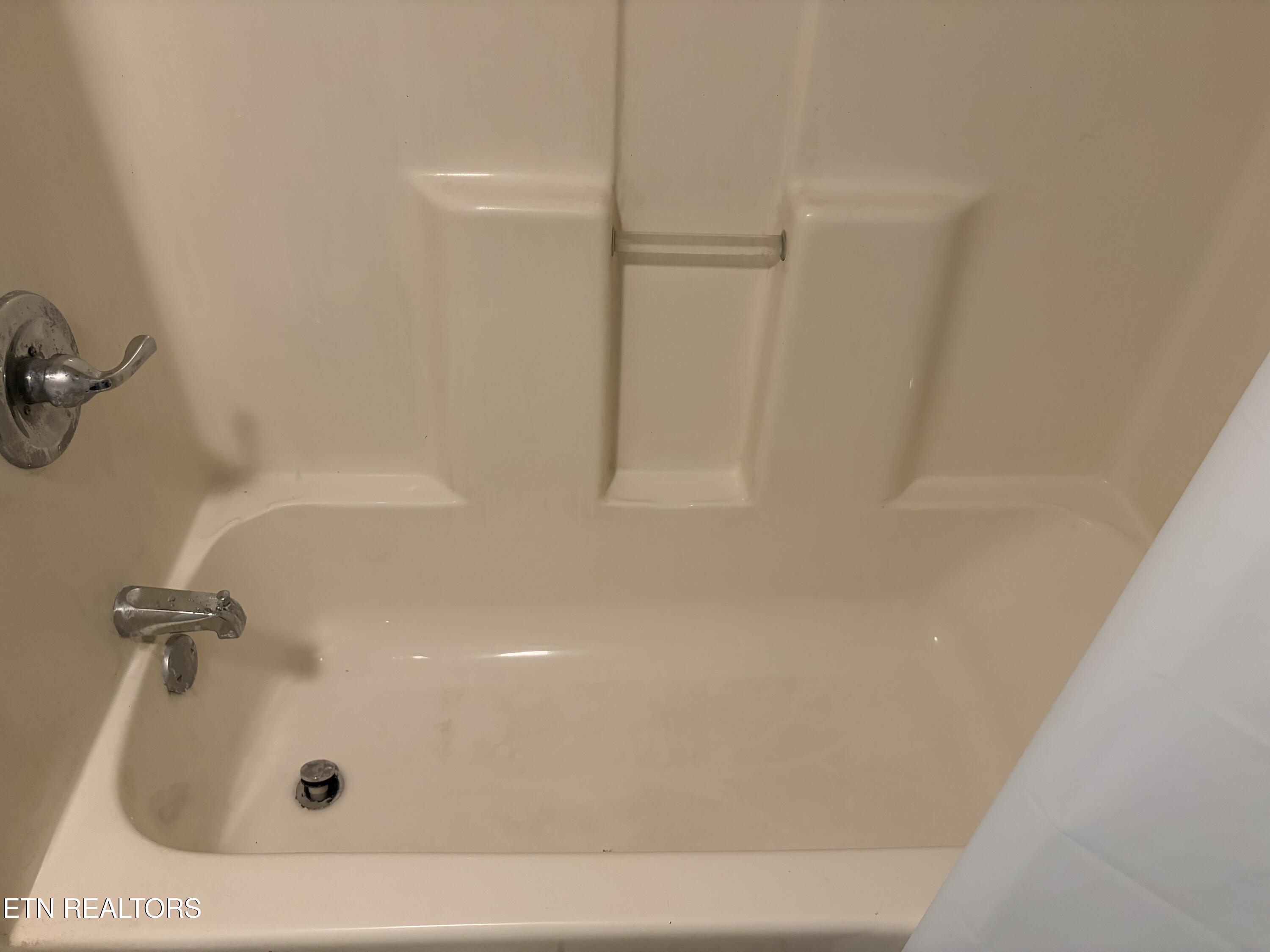 944 W Short Mountain Road Sneedville TN 37869