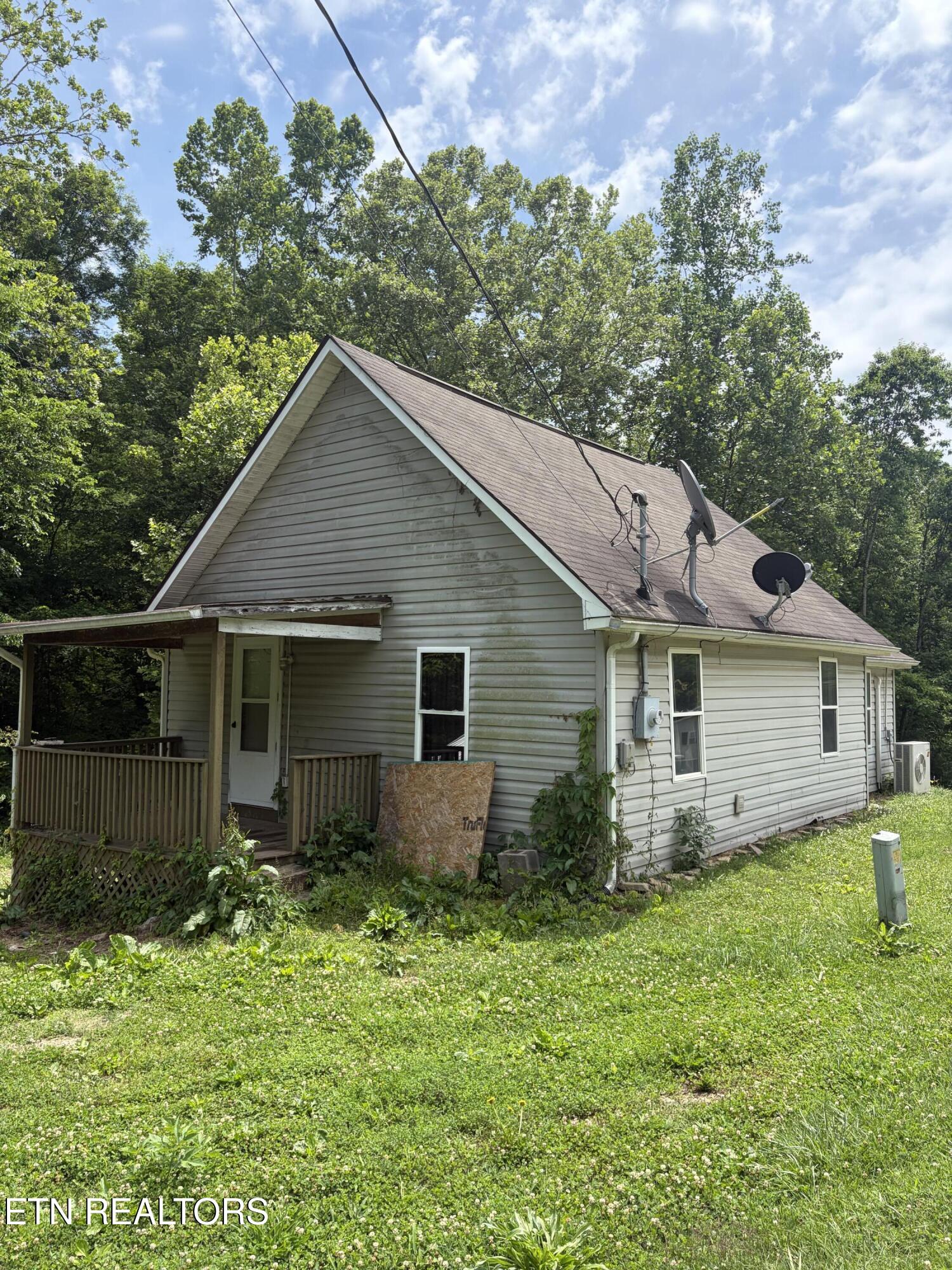944 W Short Mountain Road Sneedville TN 37869