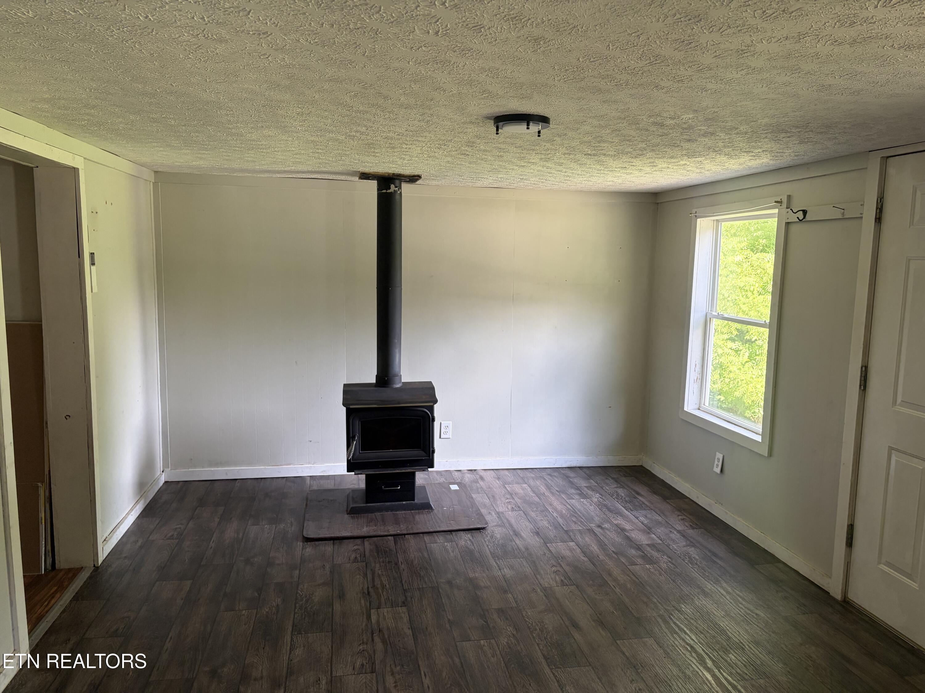 944 W Short Mountain Road Sneedville TN 37869