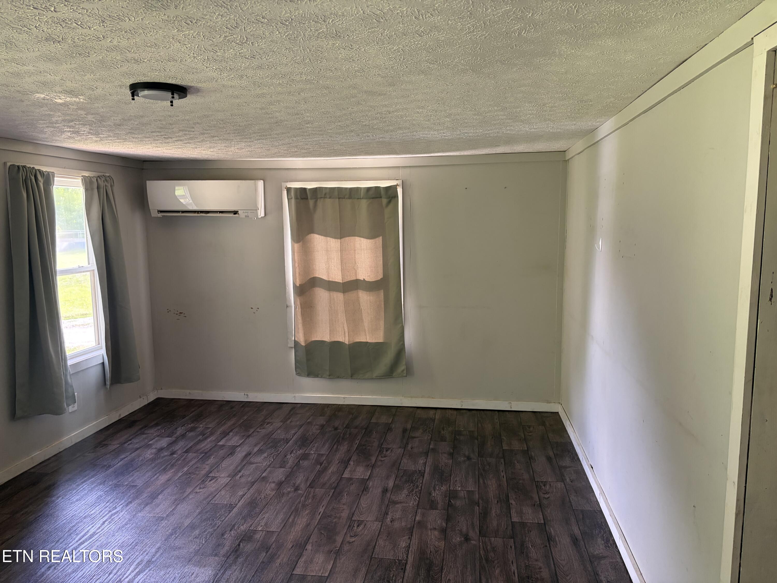 944 W Short Mountain Road Sneedville TN 37869