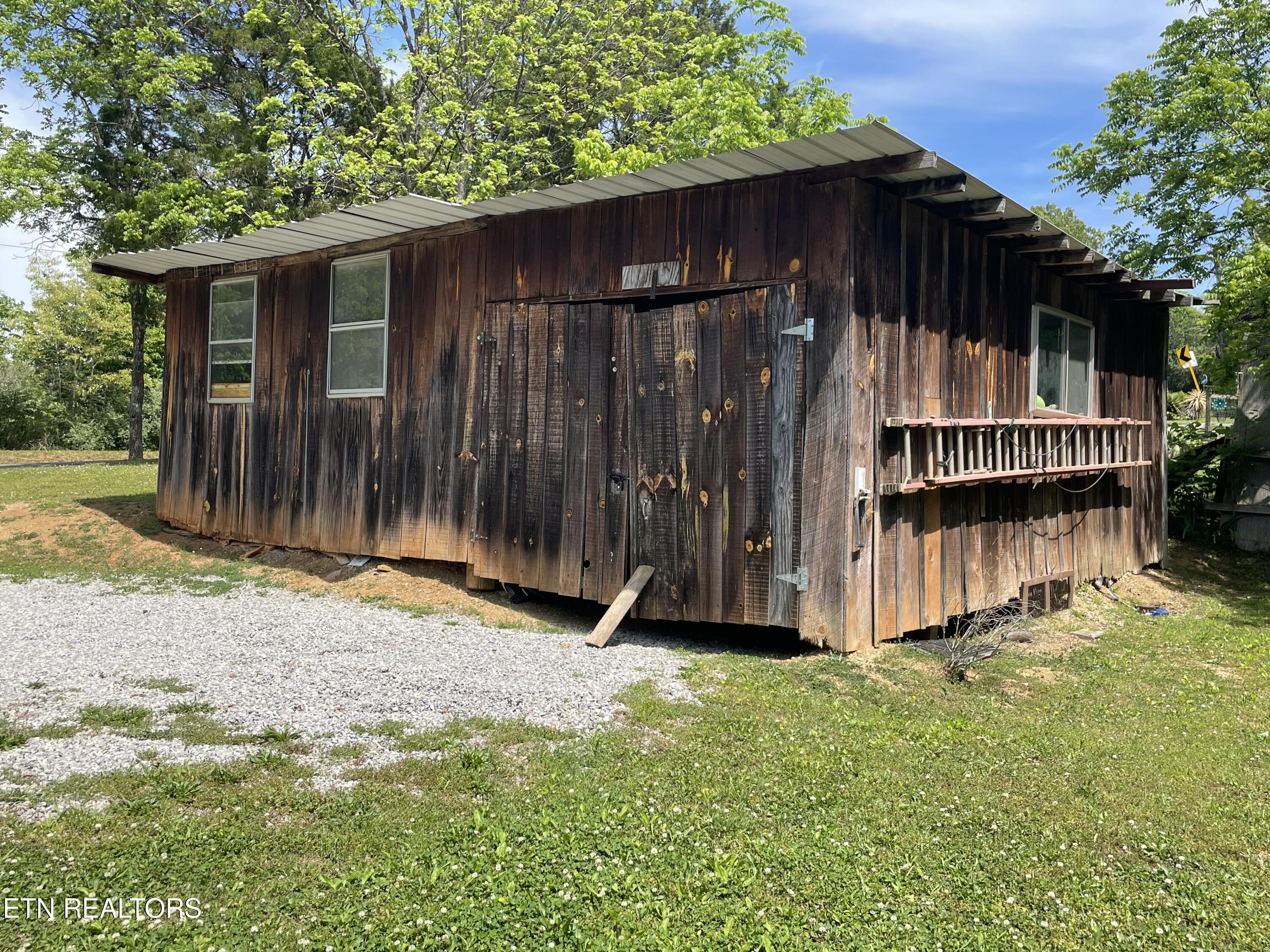 1114 Rocky Springs Road Madisonville TN 37354