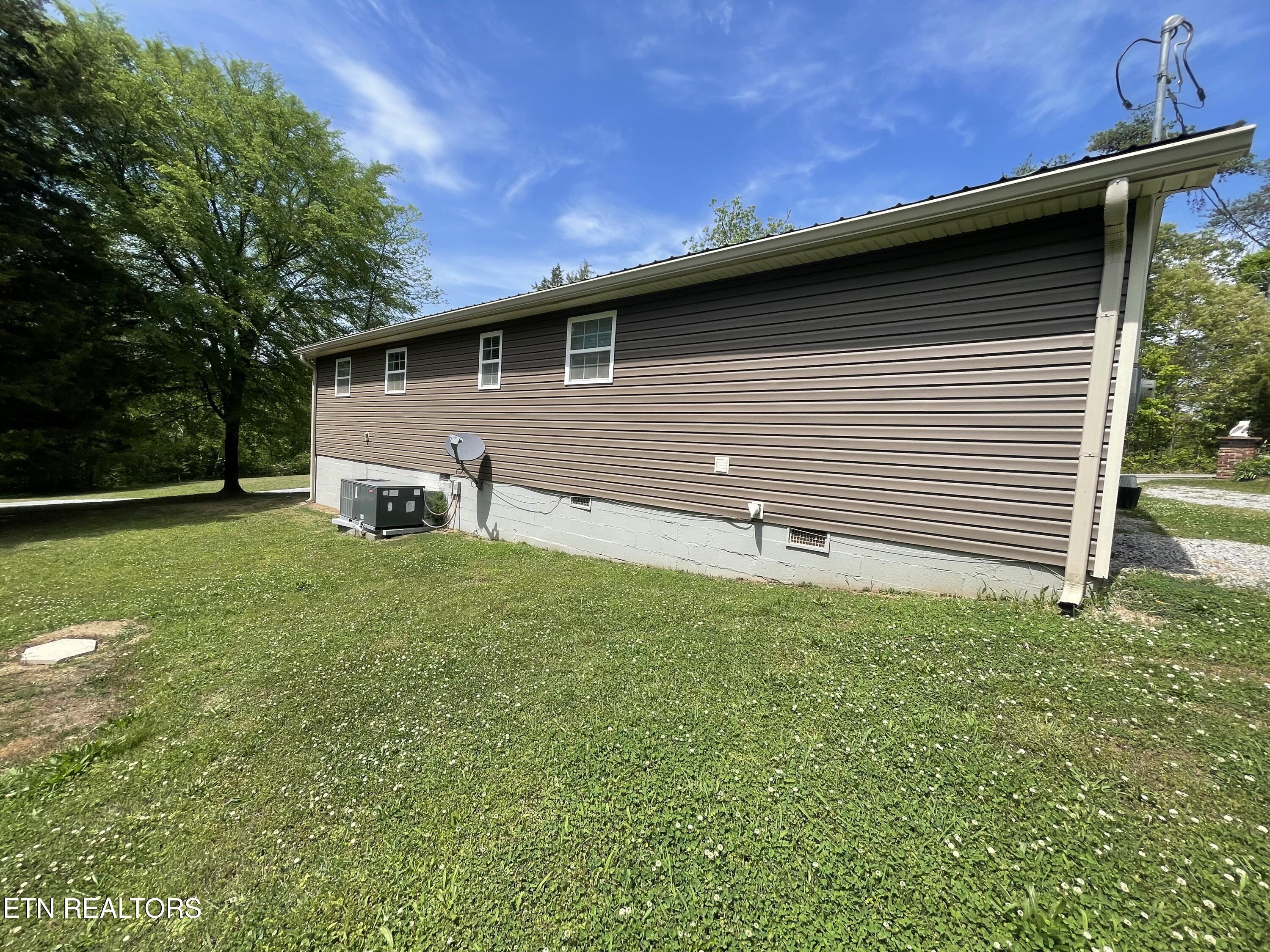 1114 Rocky Springs Road Madisonville TN 37354