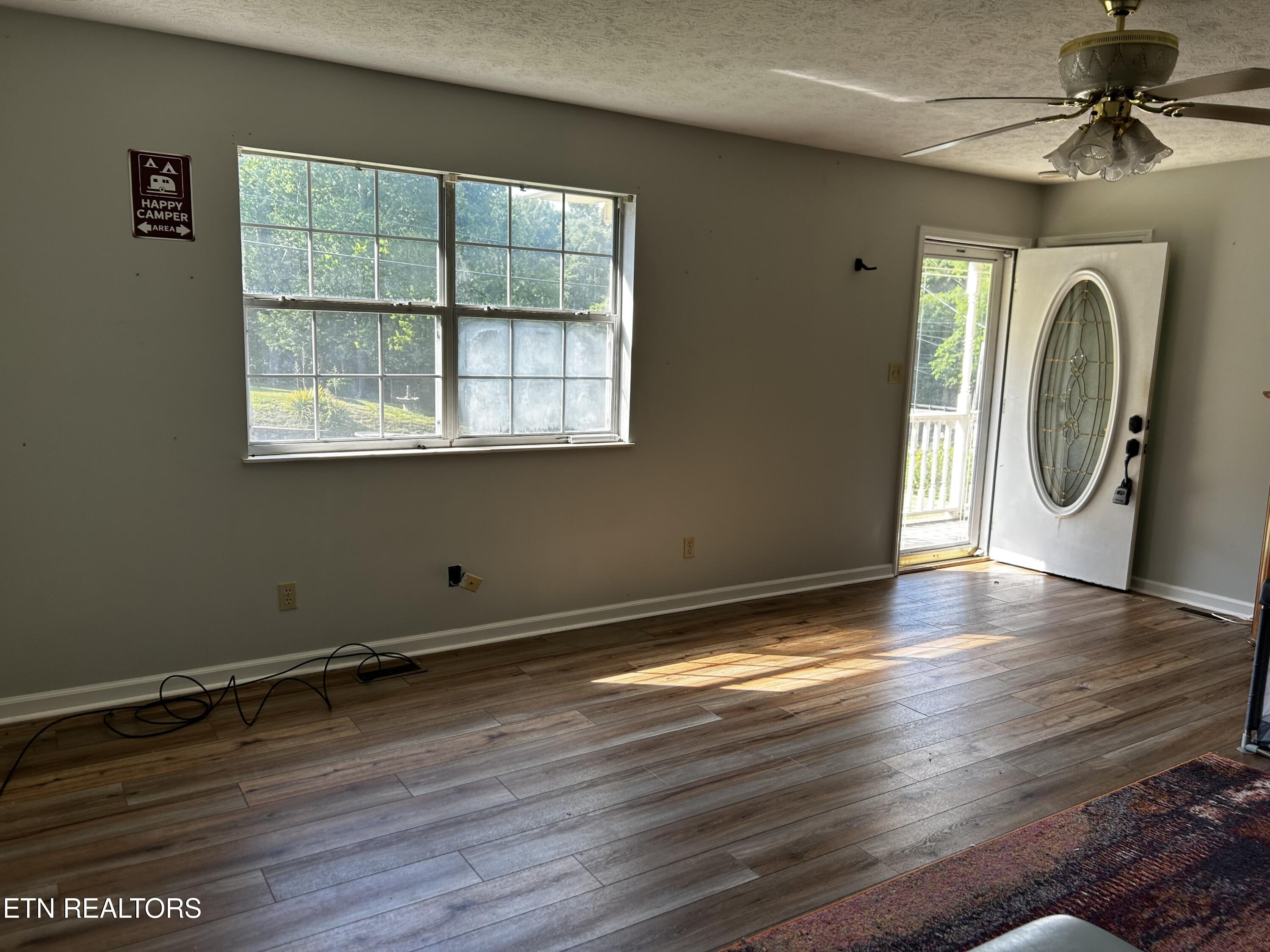 151 W Meeting Street Dandridge TN 37725