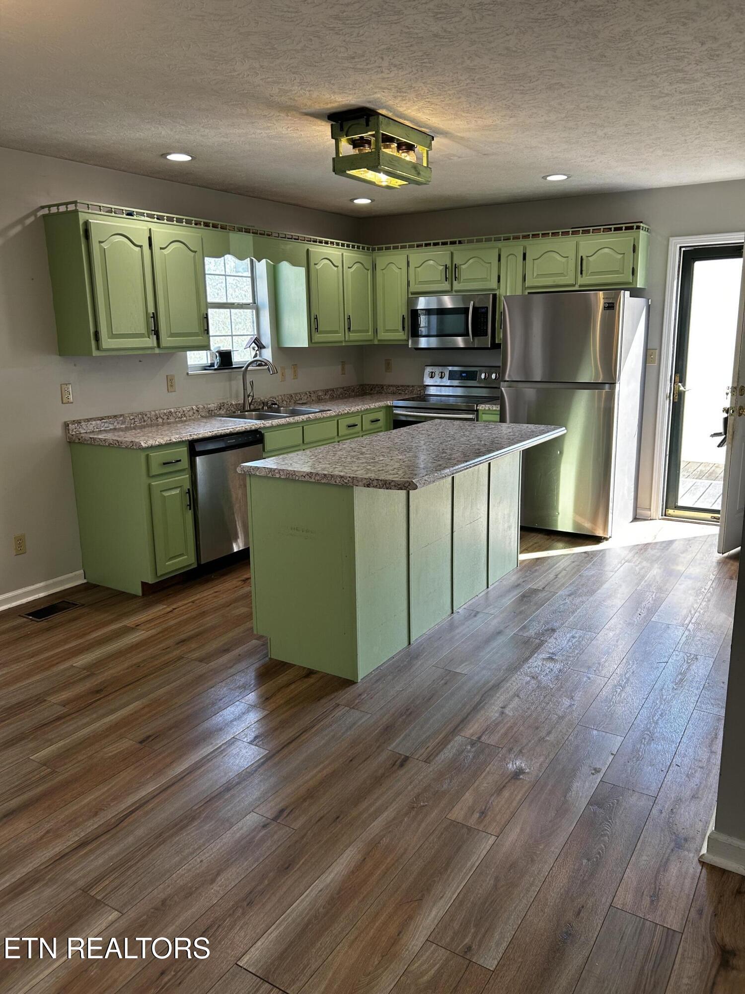151 W Meeting Street Dandridge TN 37725