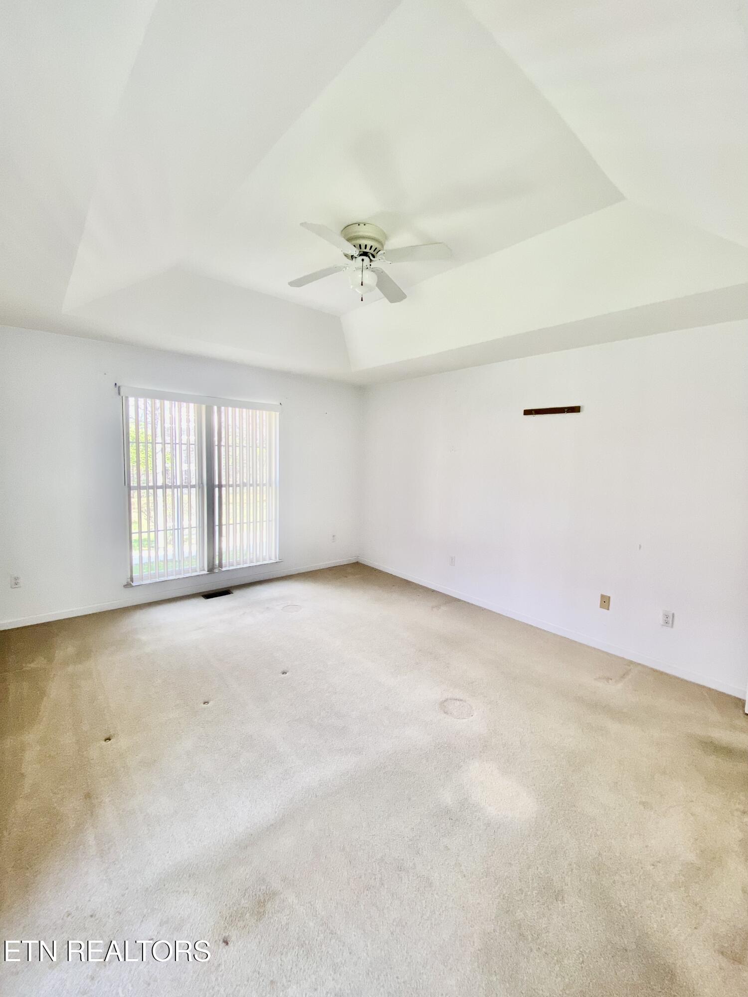 176 Mineral Springs Lane Jacksboro TN 37757