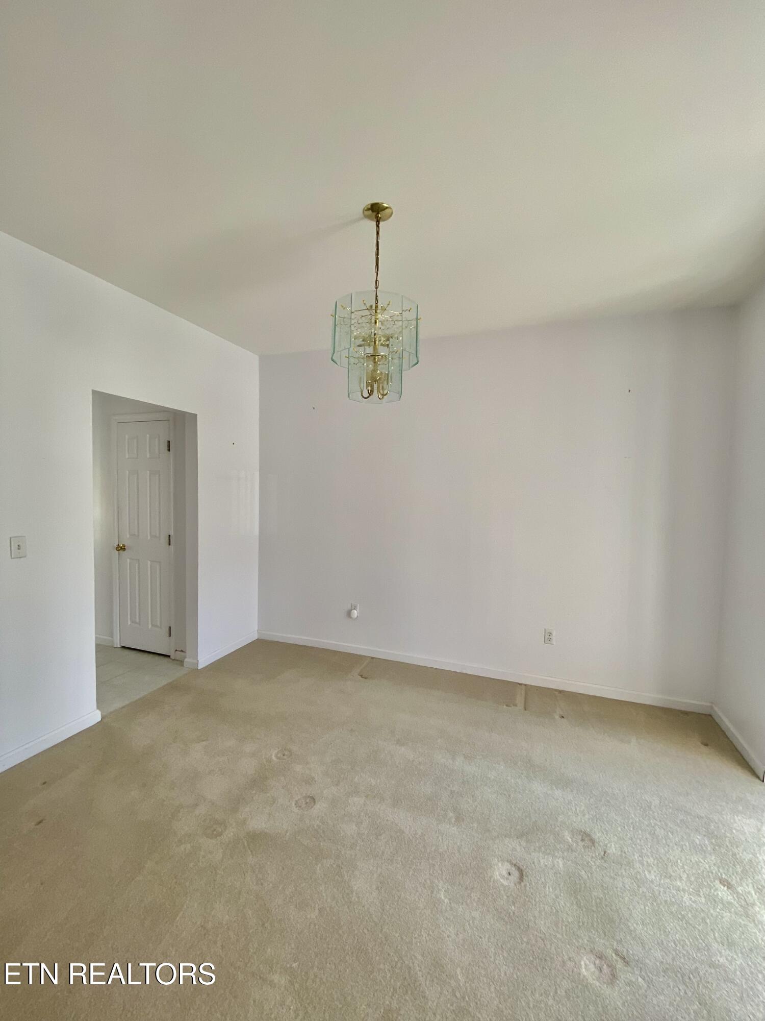 176 Mineral Springs Lane Jacksboro TN 37757