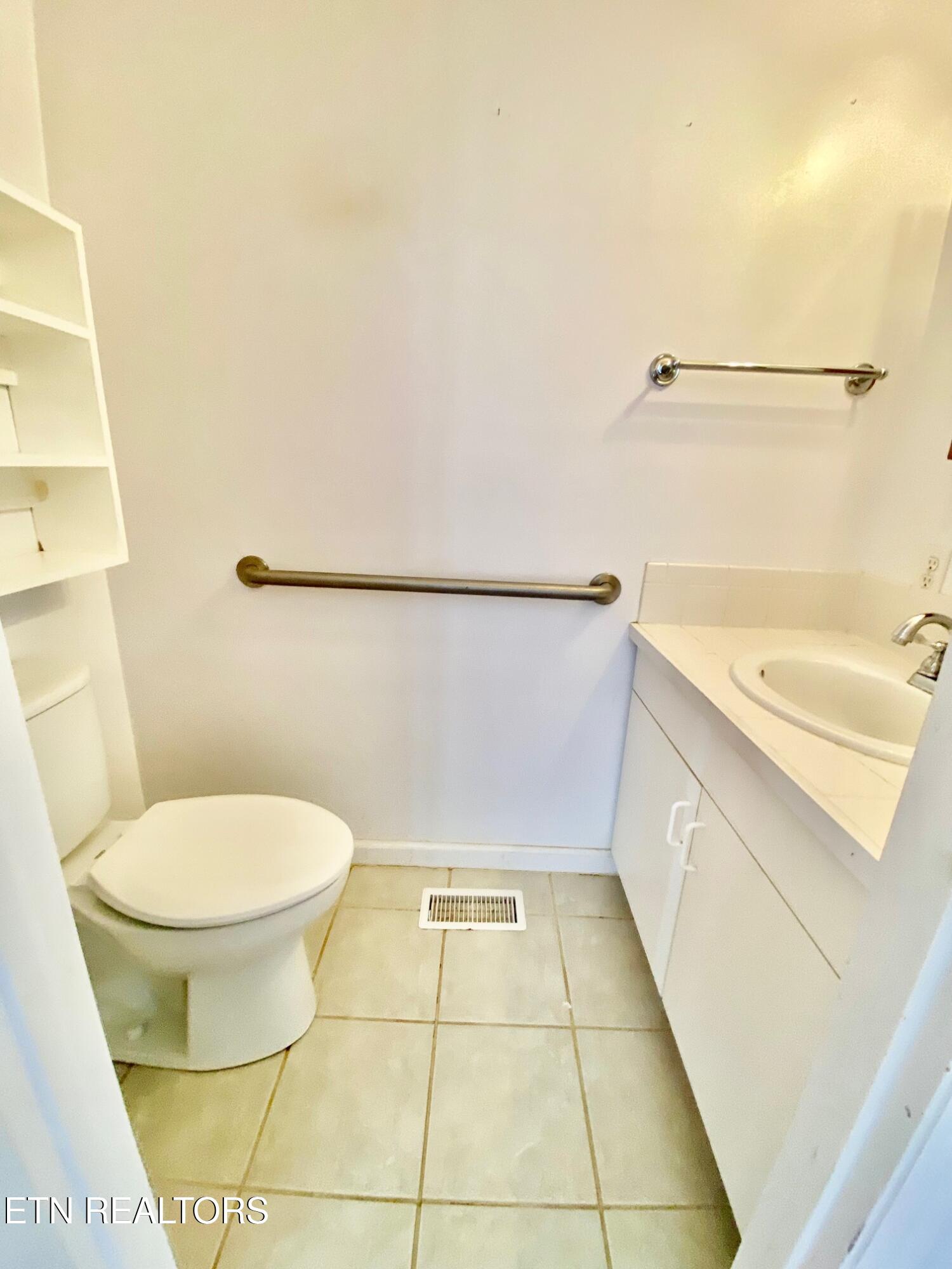 176 Mineral Springs Lane Jacksboro TN 37757