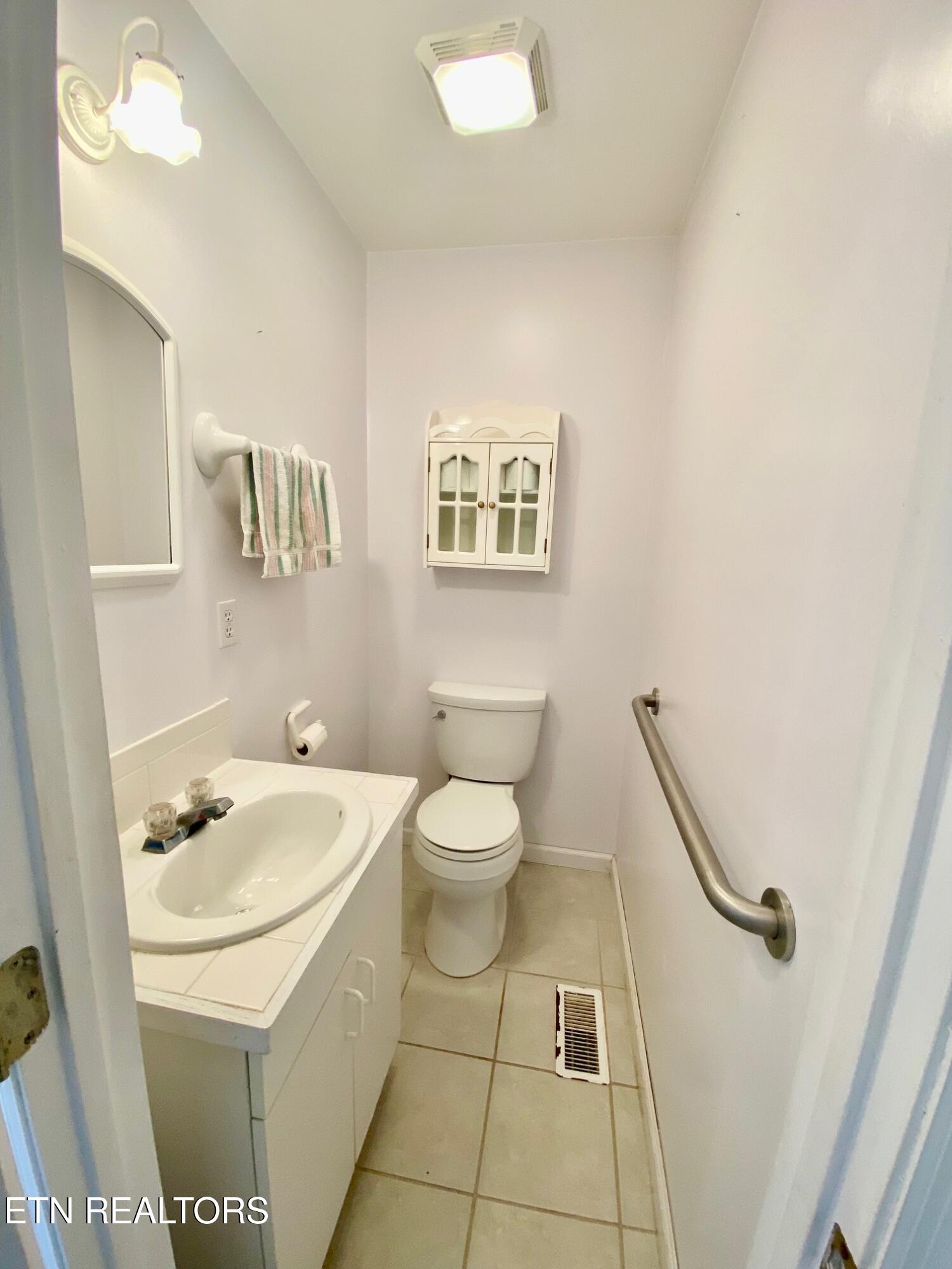 176 Mineral Springs Lane Jacksboro TN 37757