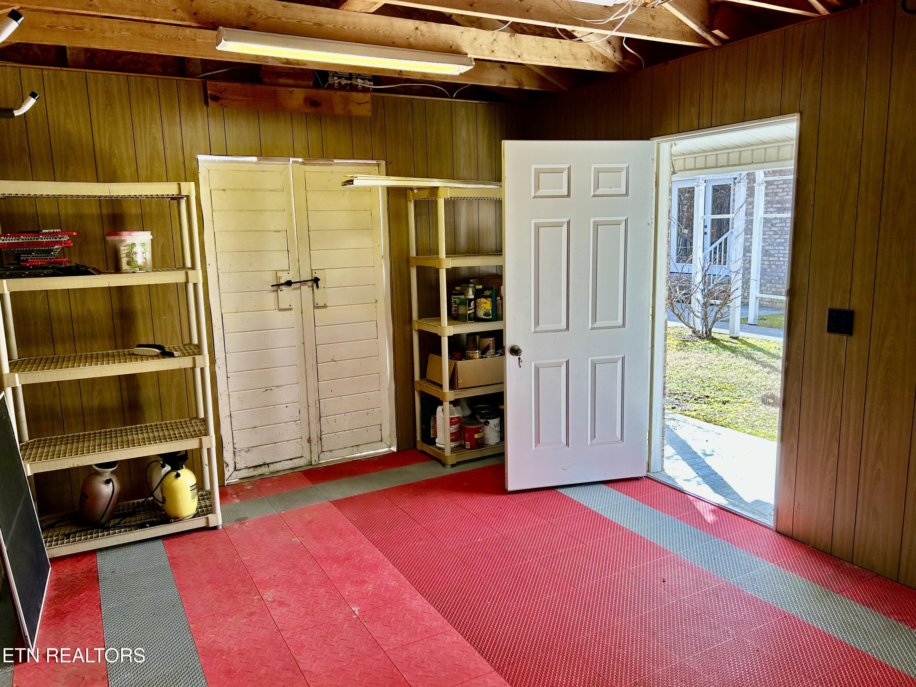 176 Mineral Springs Lane Jacksboro TN 37757