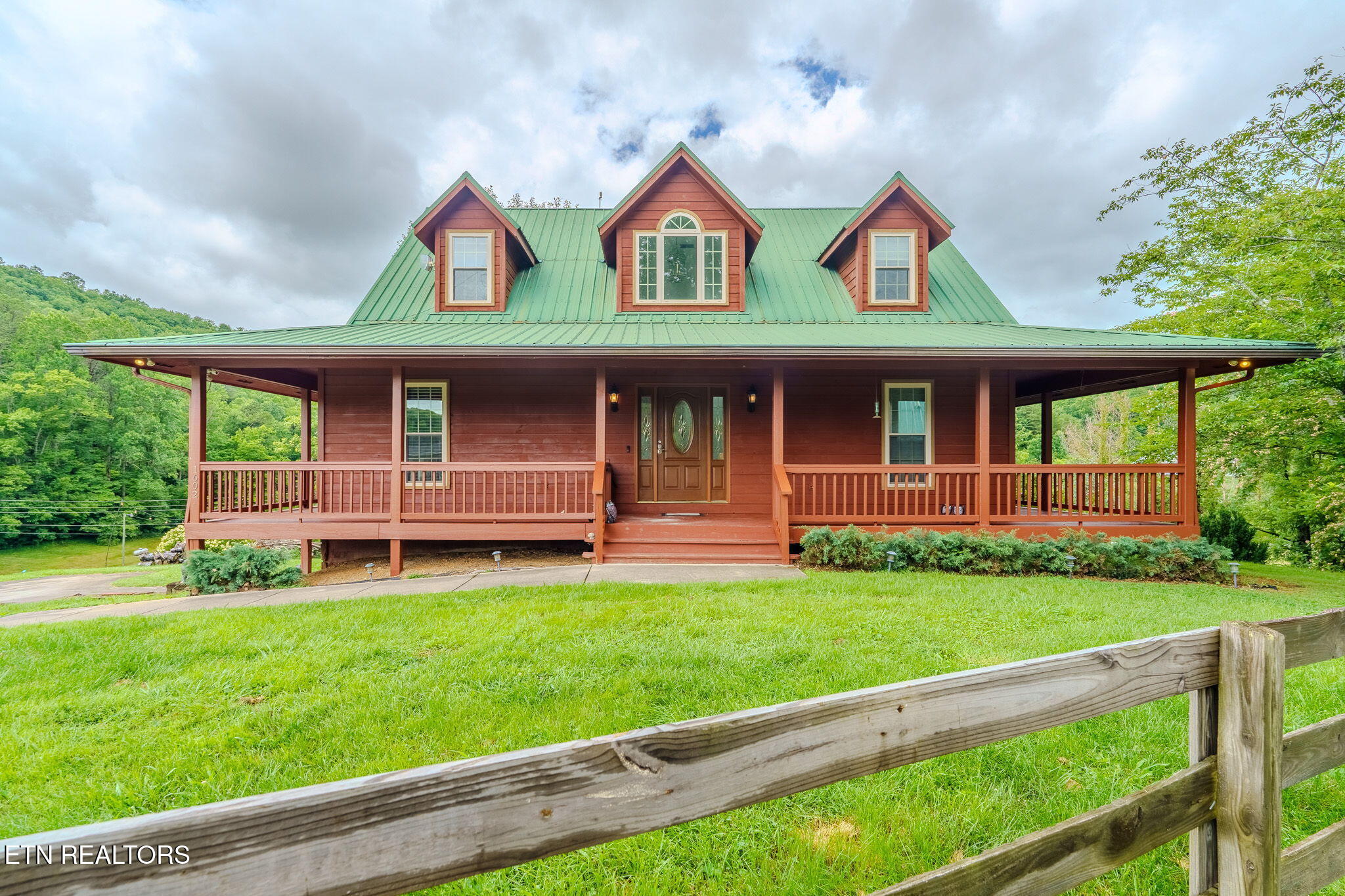 1602 Cove Crest Drive Sevierville TN 37862