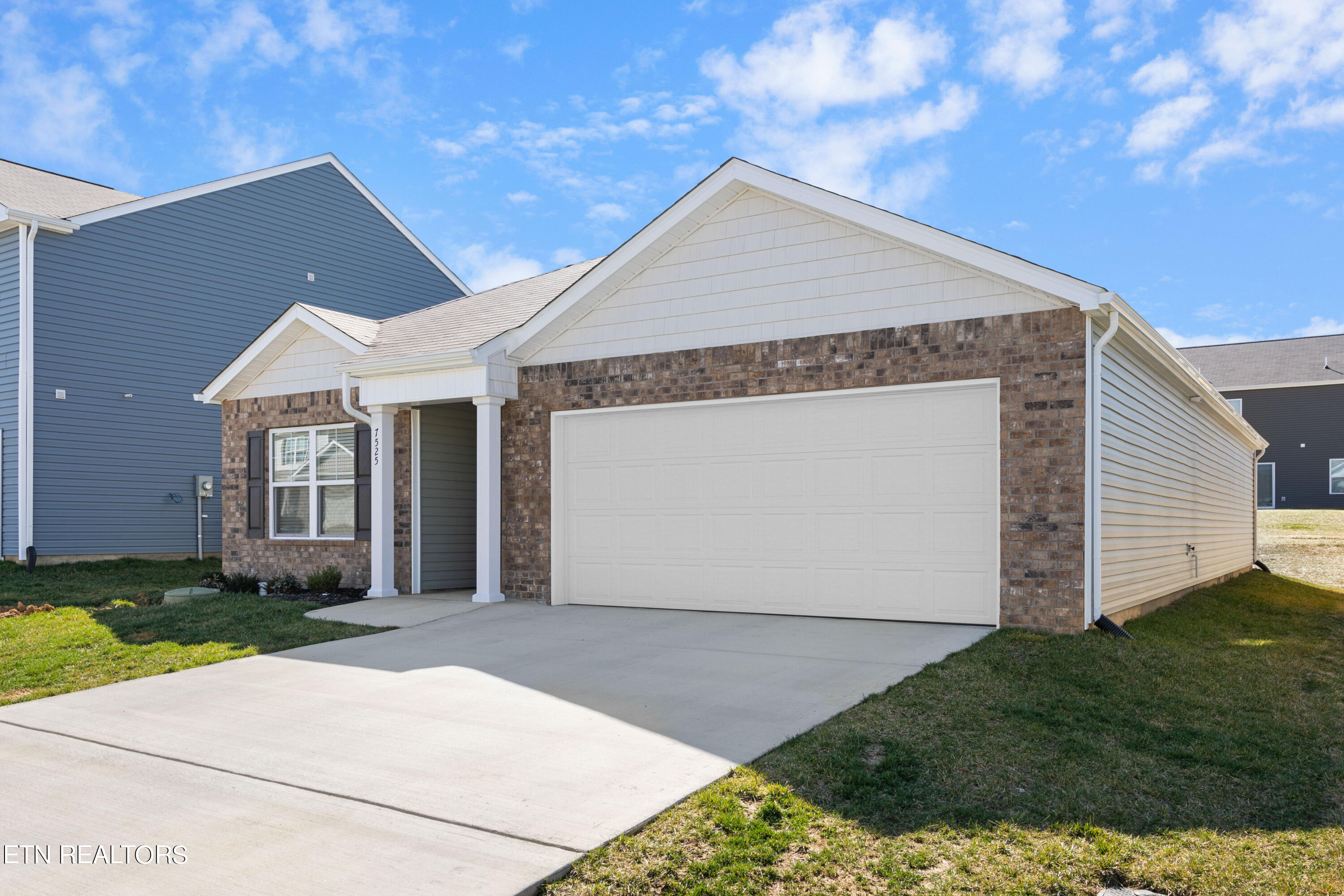7525 Cottontail Street Corryton TN 37721