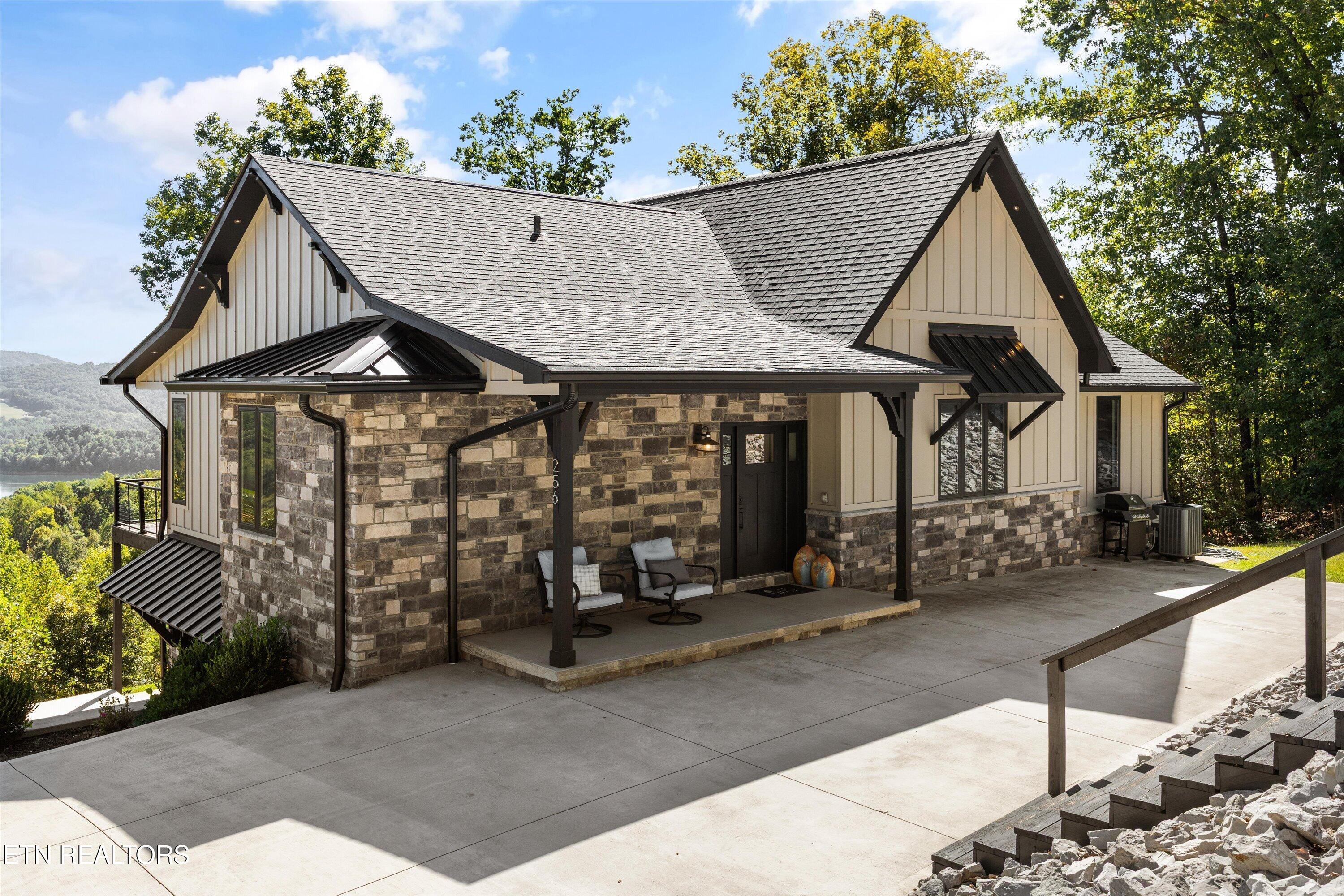 256 Feldspar Road New Tazewell TN 37825