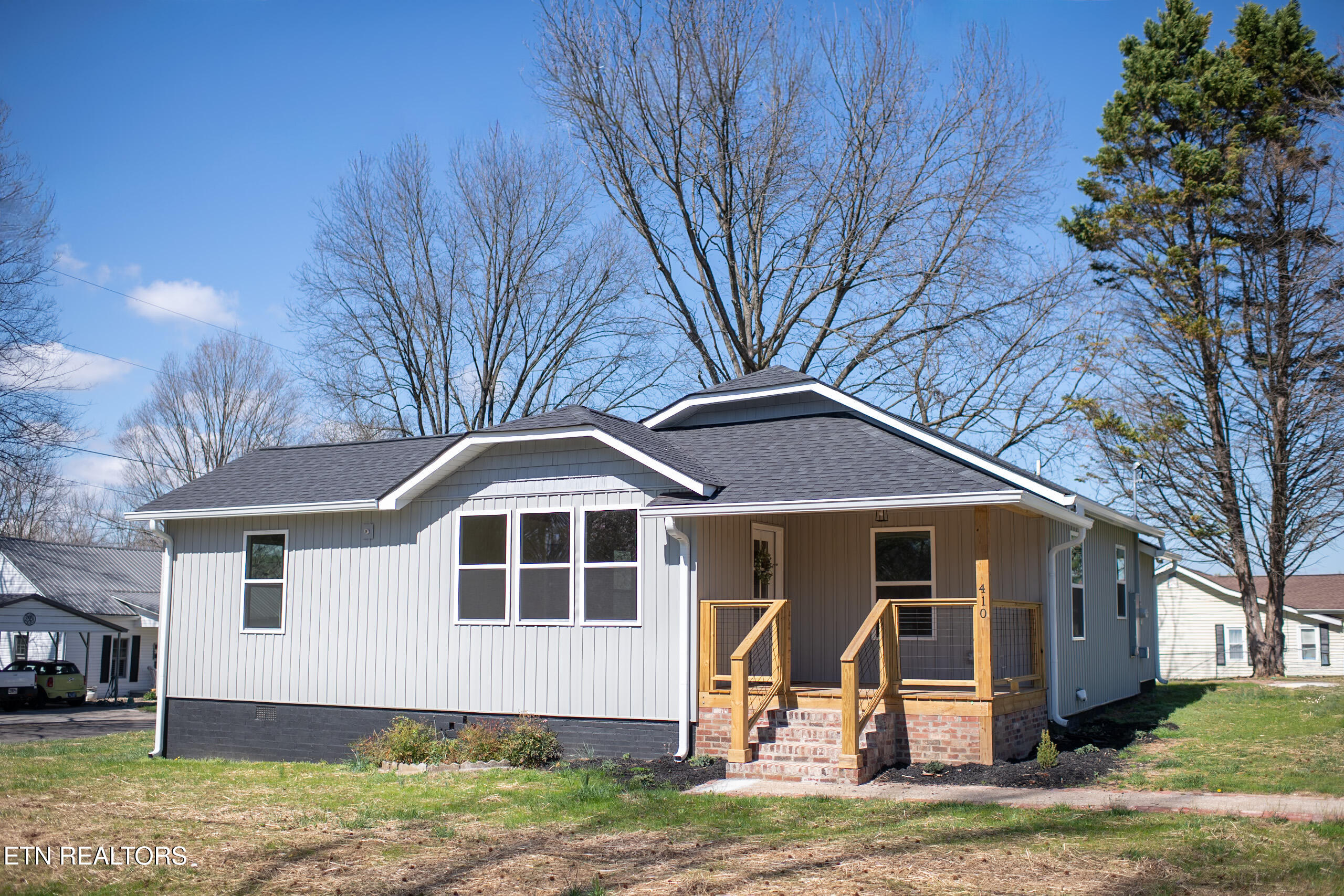 410 W Walnut Street Madisonville TN 37354