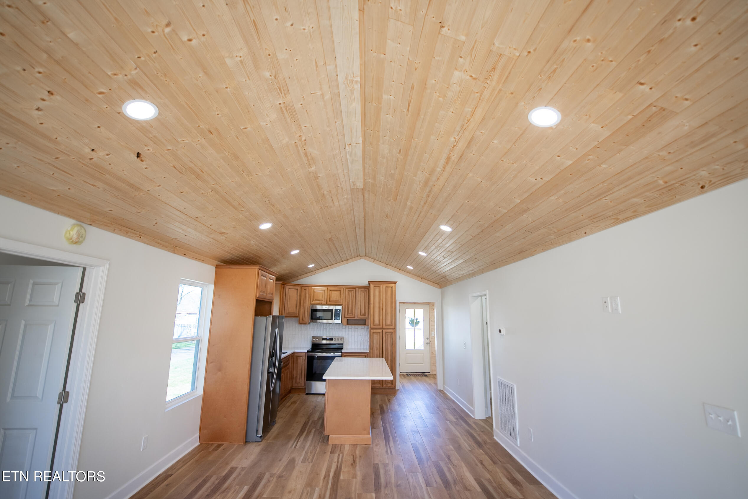 410 W Walnut Street Madisonville TN 37354