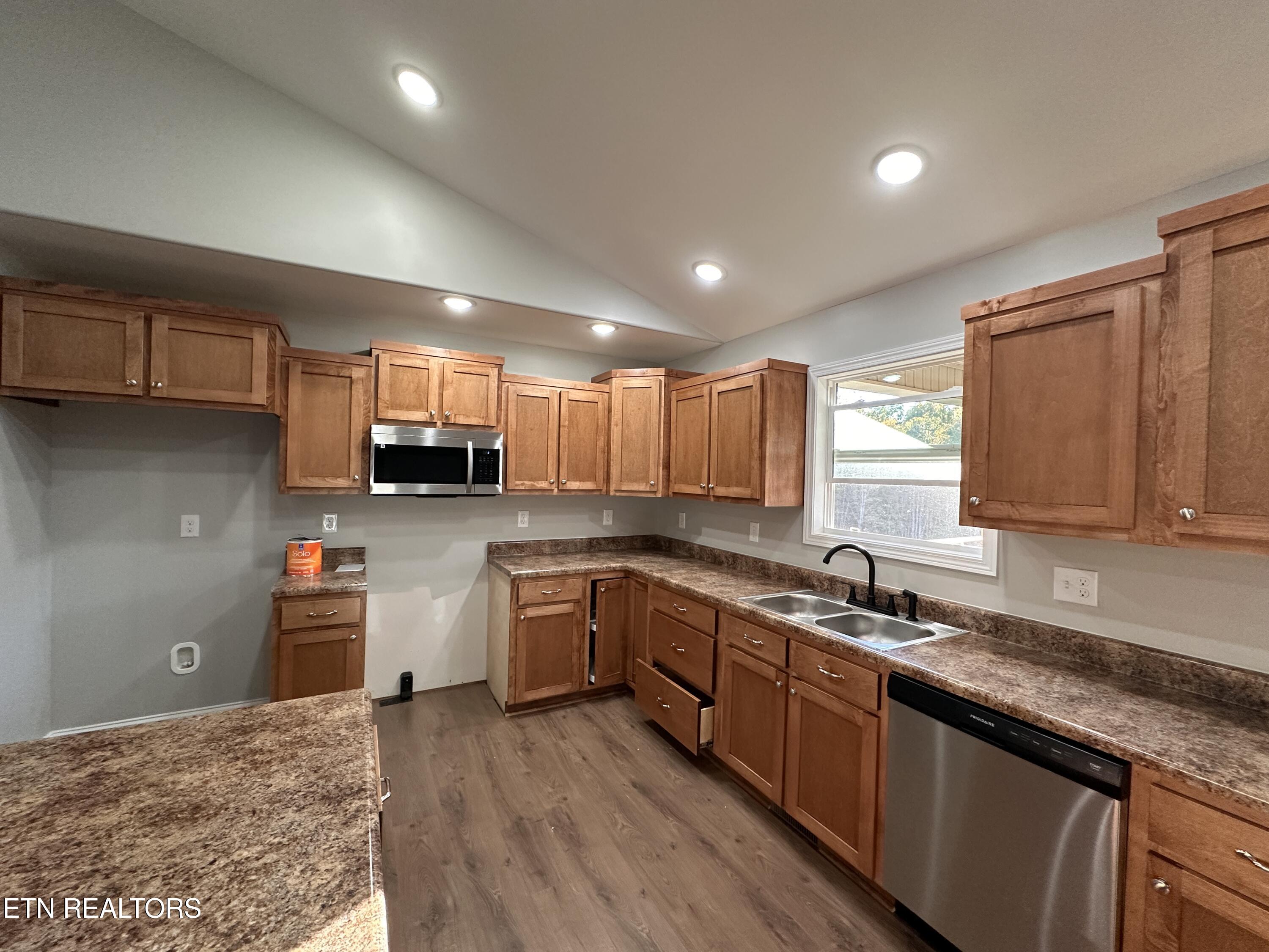 560 Saint Anthony Drive Jamestown TN 38556