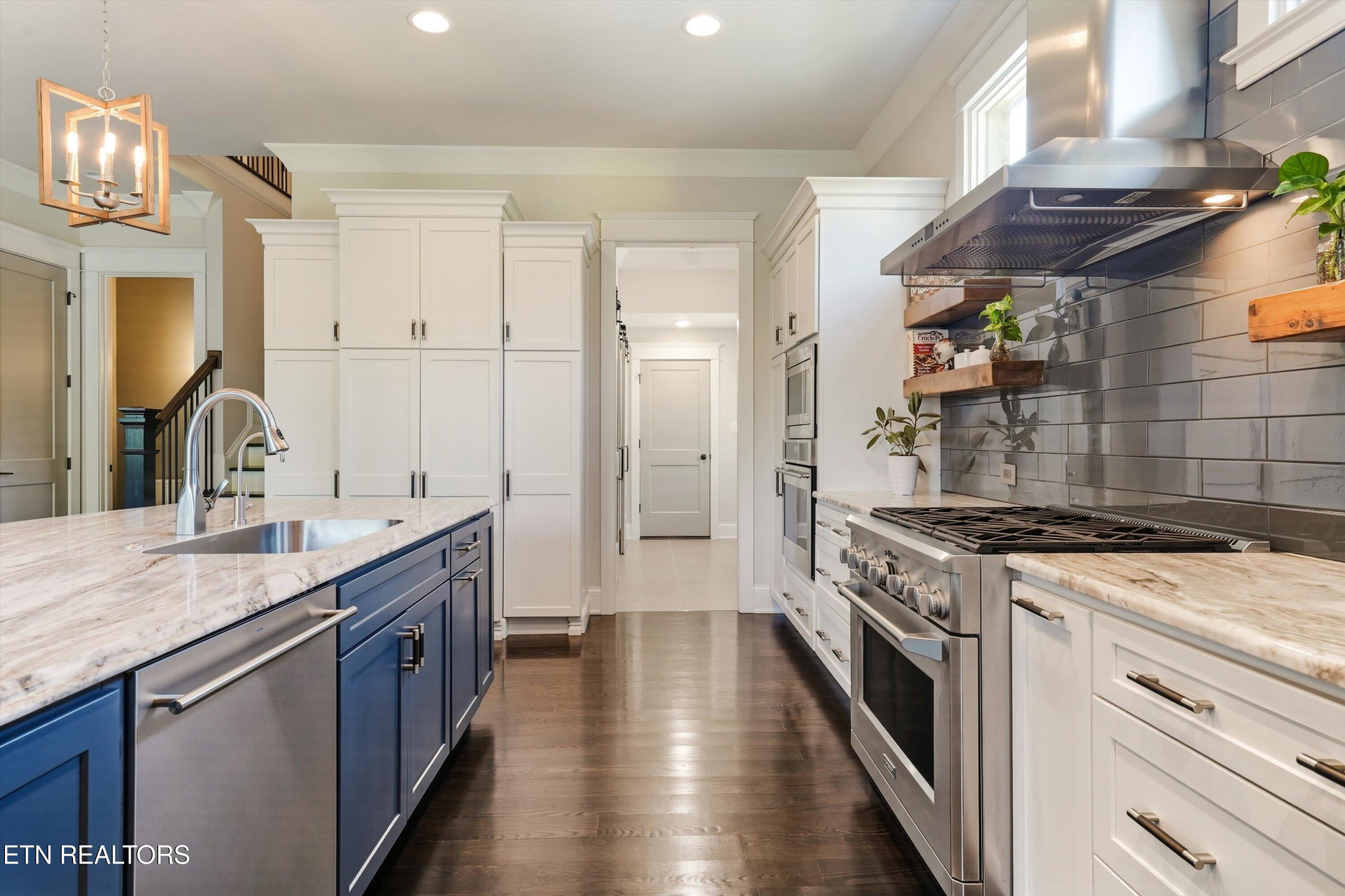 404 Stone Villa Lane Knoxville TN 37934