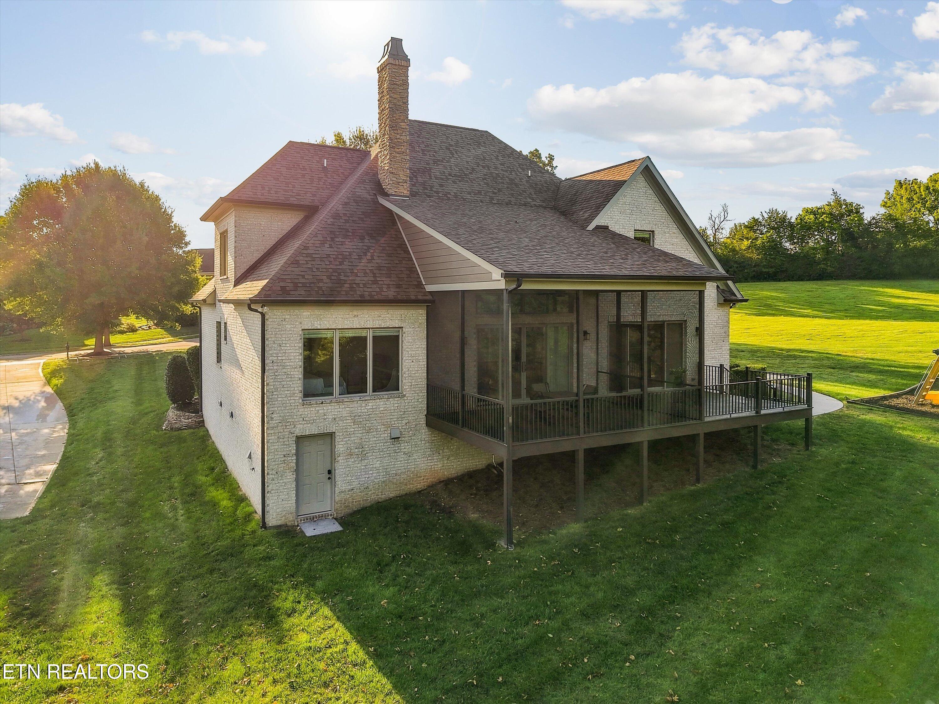 404 Stone Villa Lane Knoxville TN 37934