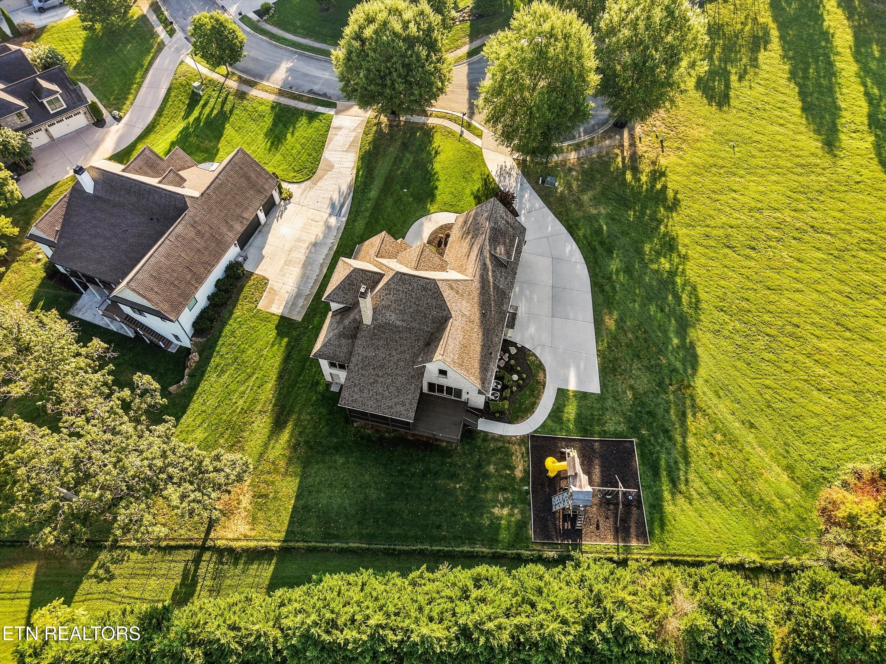 404 Stone Villa Lane Knoxville TN 37934