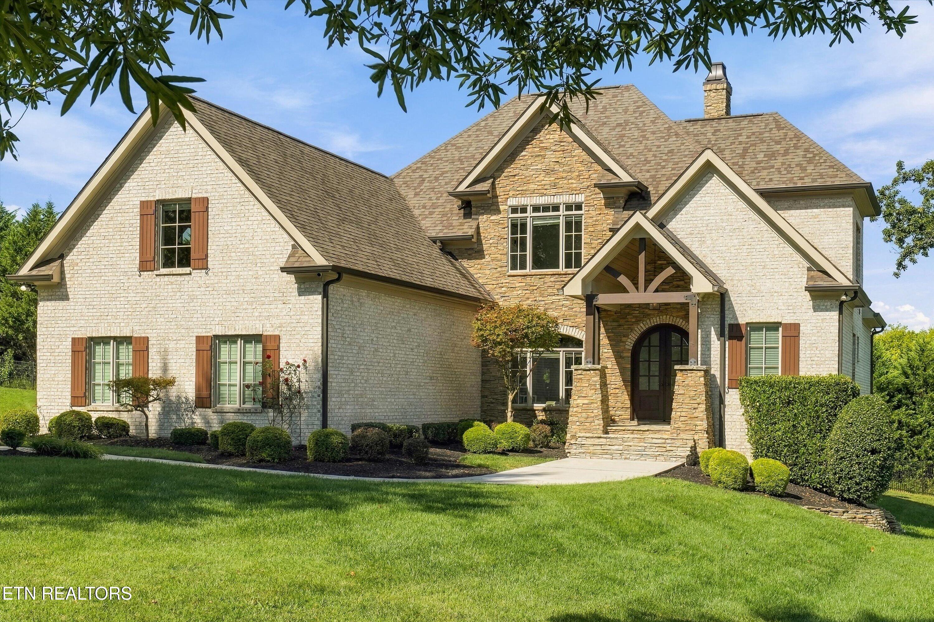 404 Stone Villa Lane Knoxville TN 37934