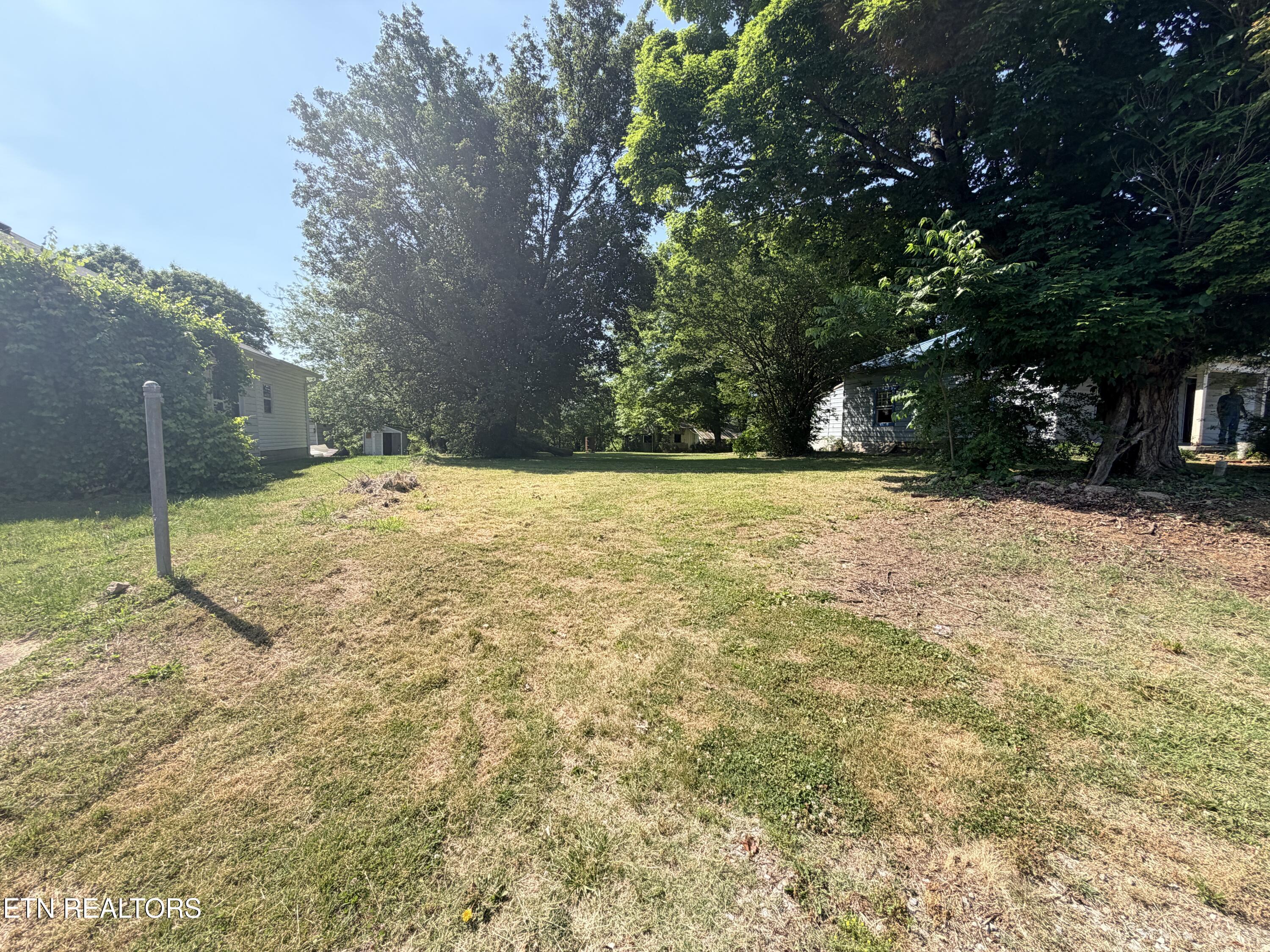 16 Saint Francis Street Englewood TN 37329