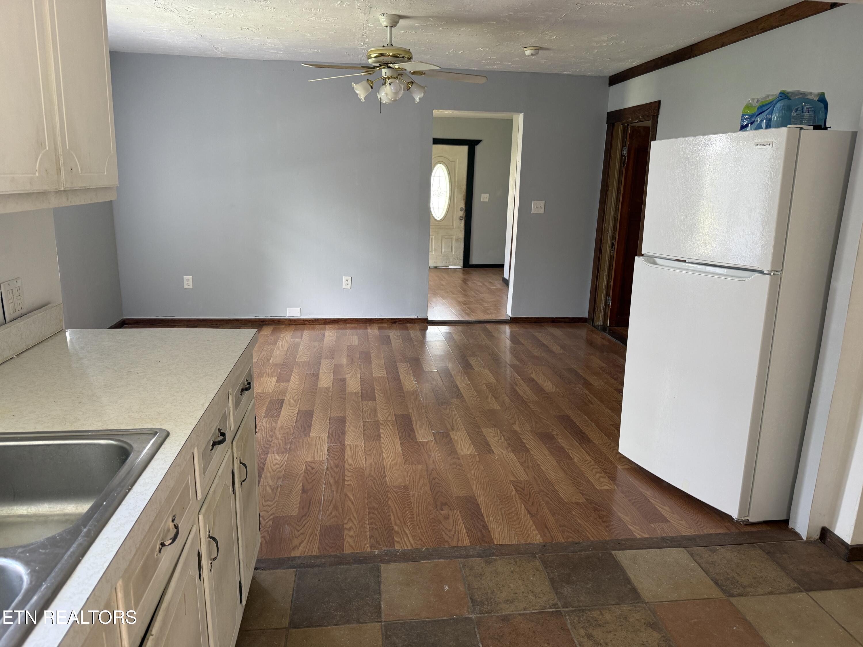 16 Saint Francis Street Englewood TN 37329