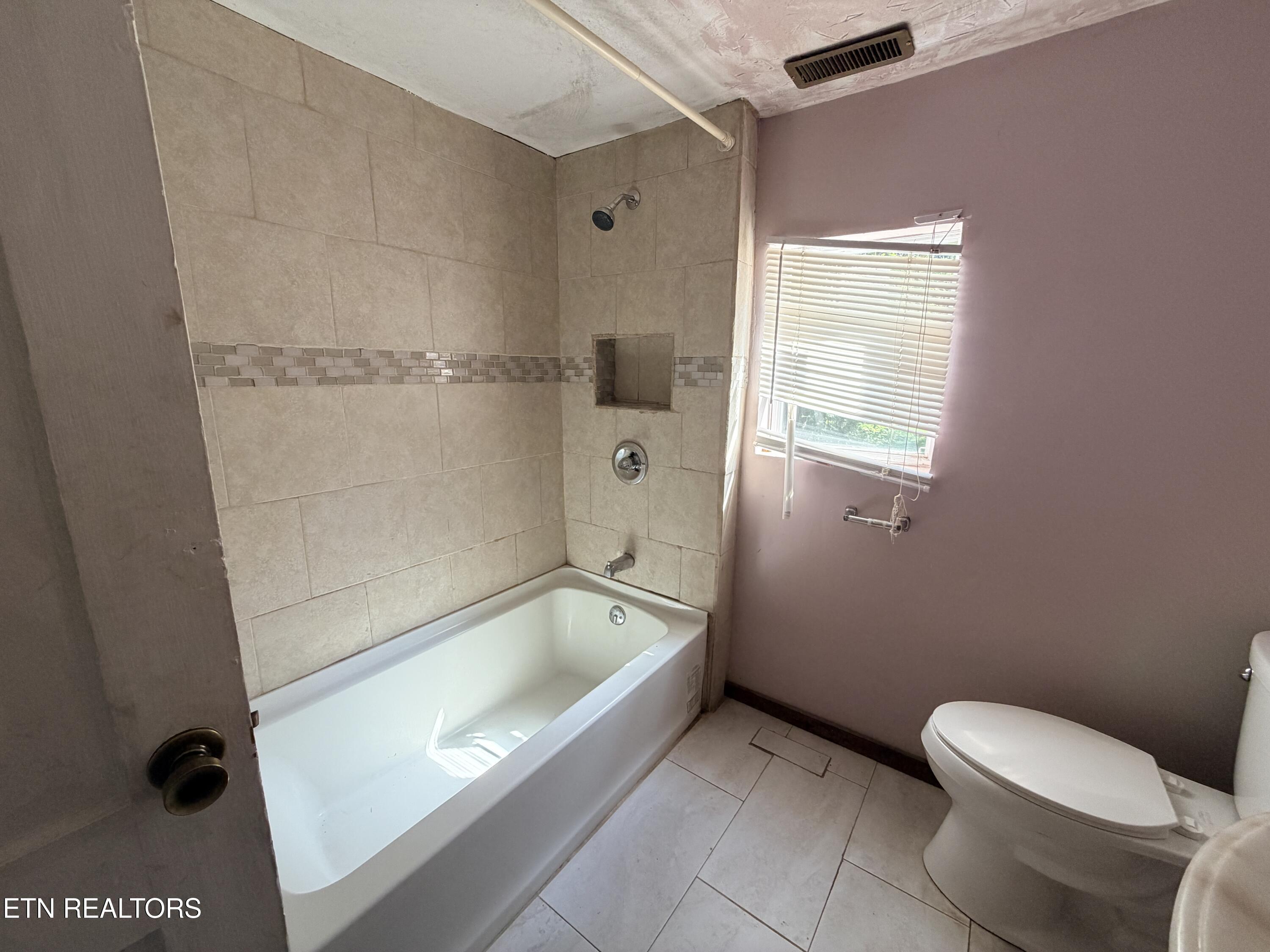 16 Saint Francis Street Englewood TN 37329