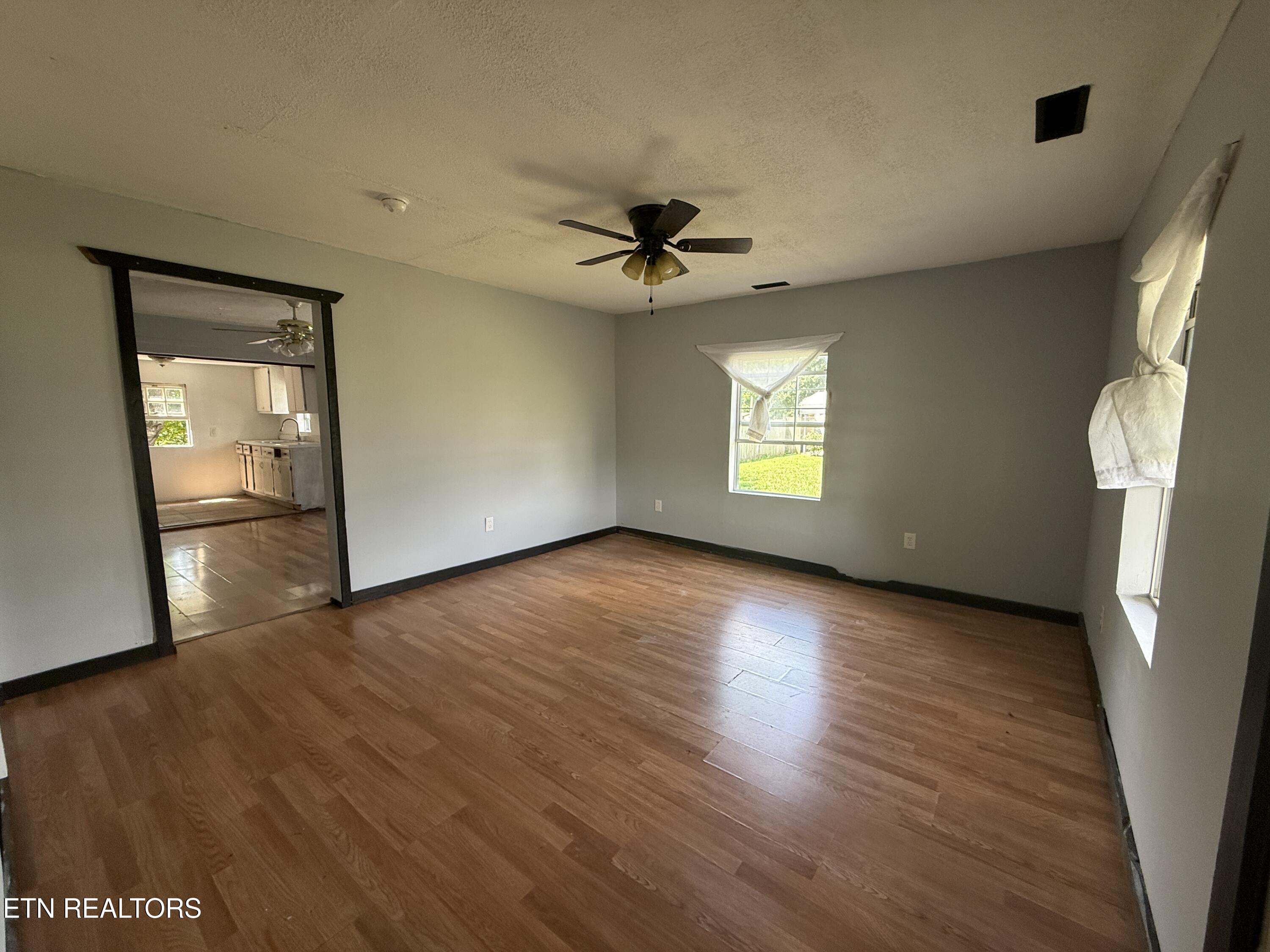 16 Saint Francis Street Englewood TN 37329