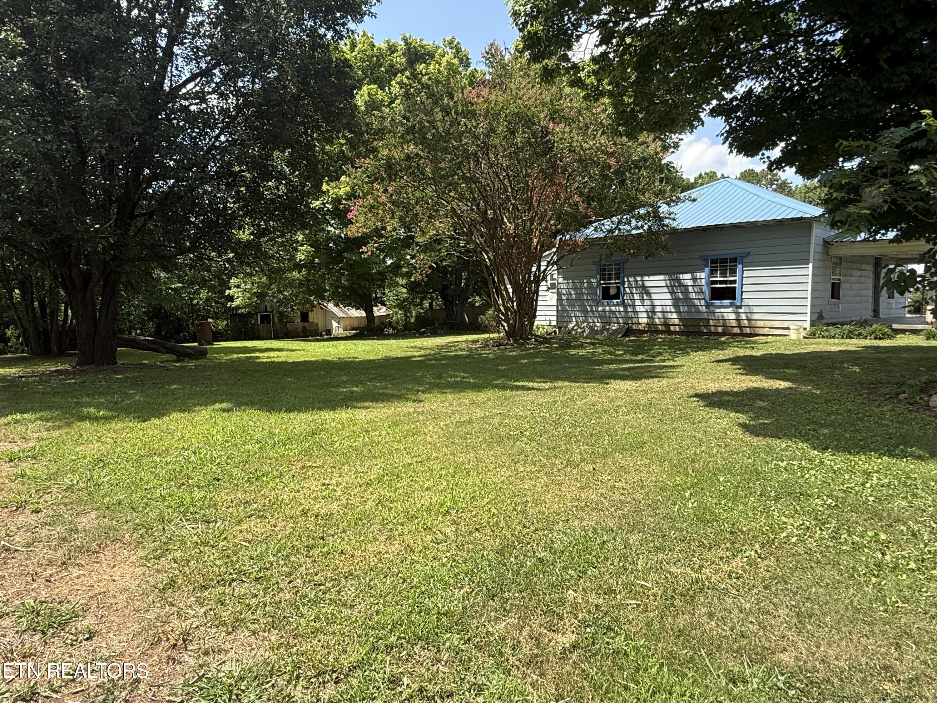 16 Saint Francis Street Englewood TN 37329