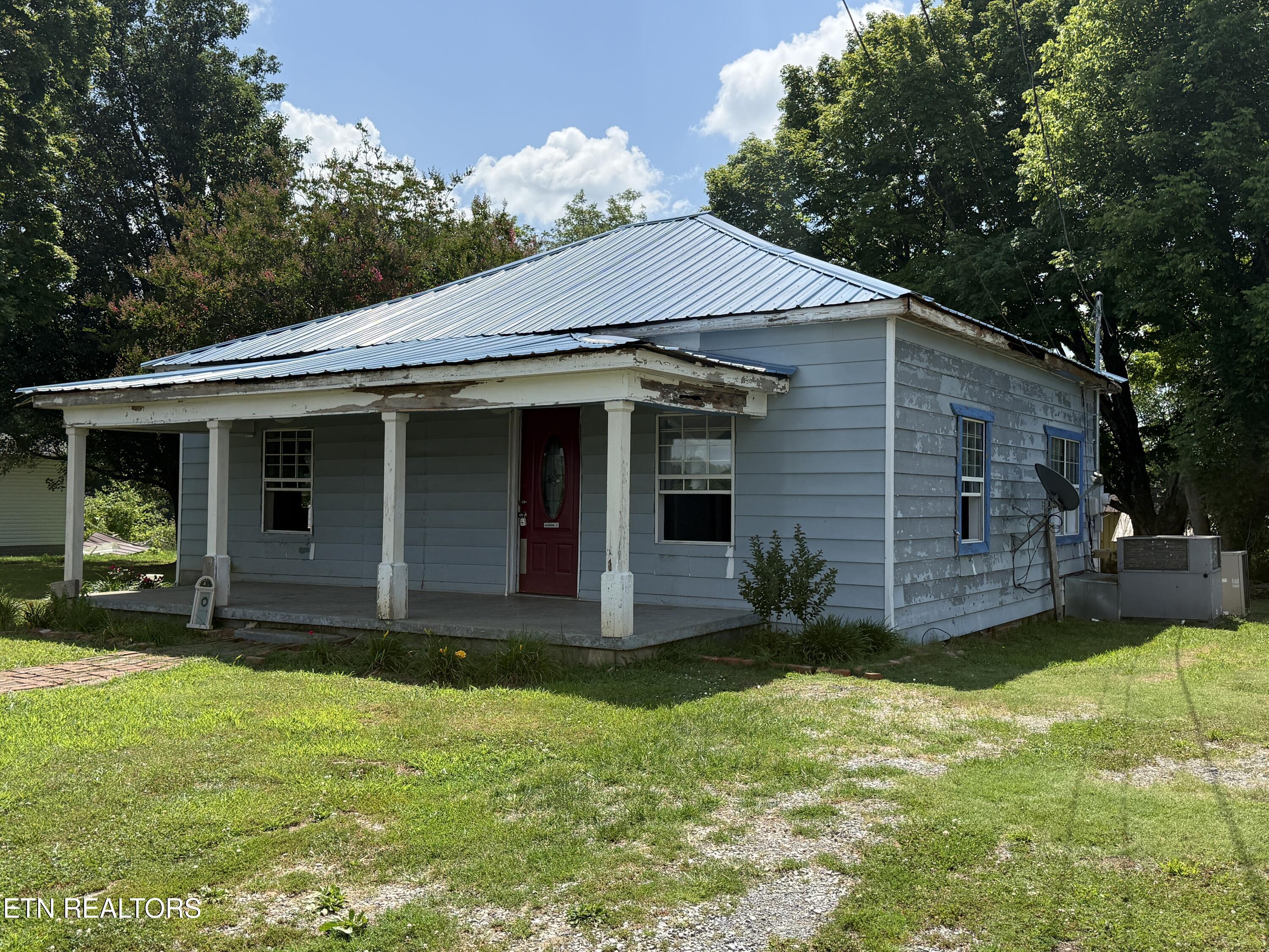 16 Saint Francis Street Englewood TN 37329