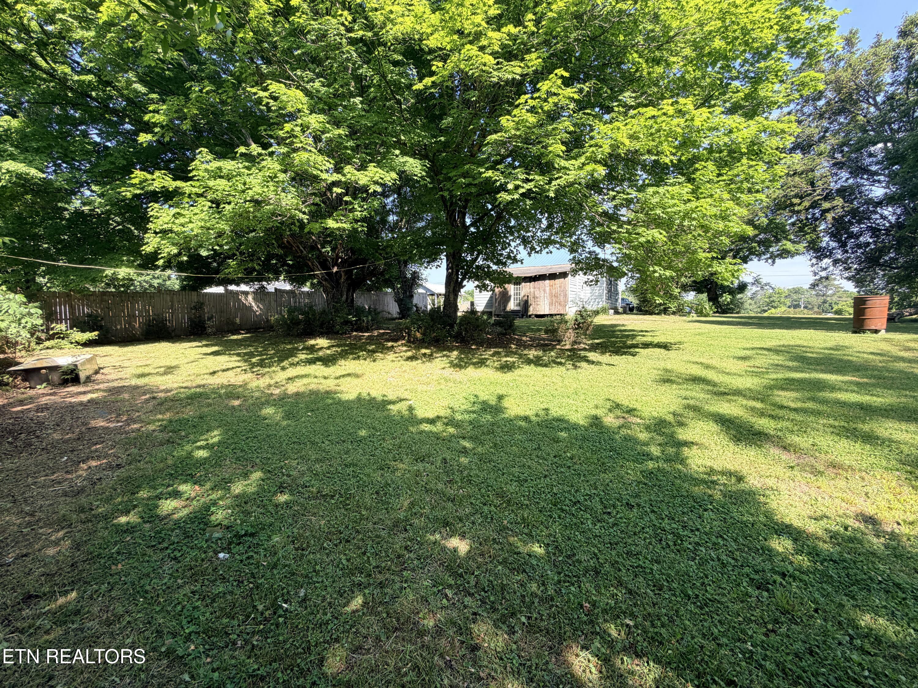16 Saint Francis Street Englewood TN 37329