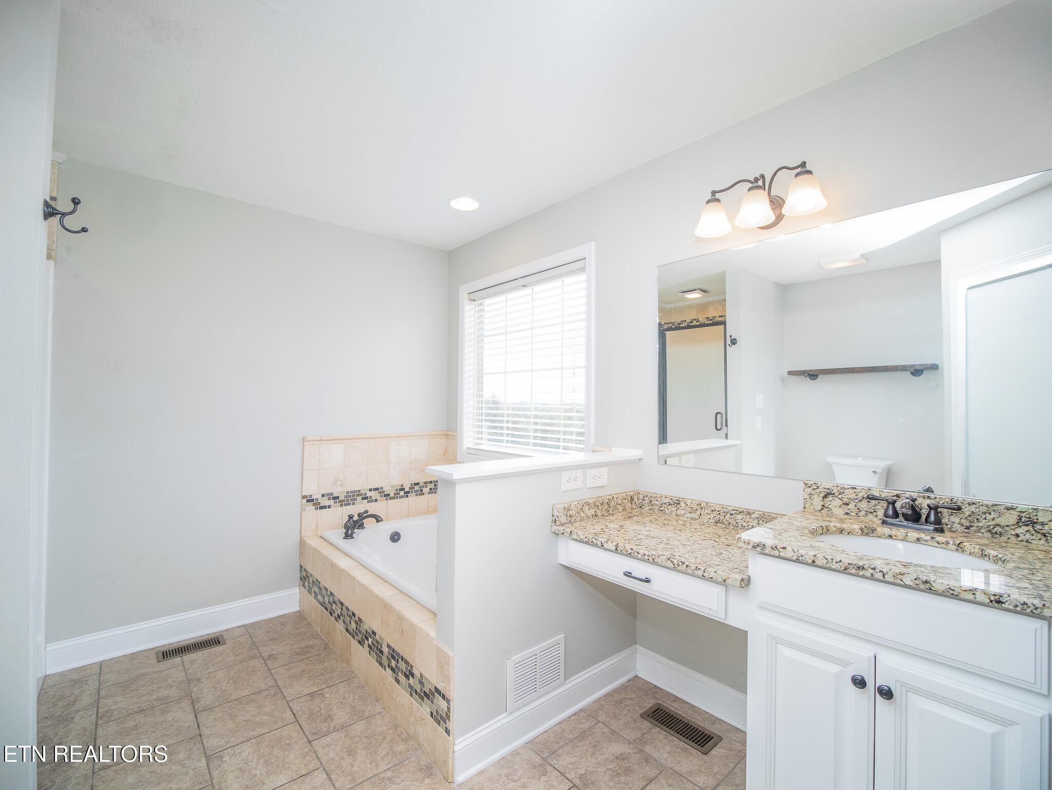 8113 Cambridge Gables Lane Knoxville TN 37938