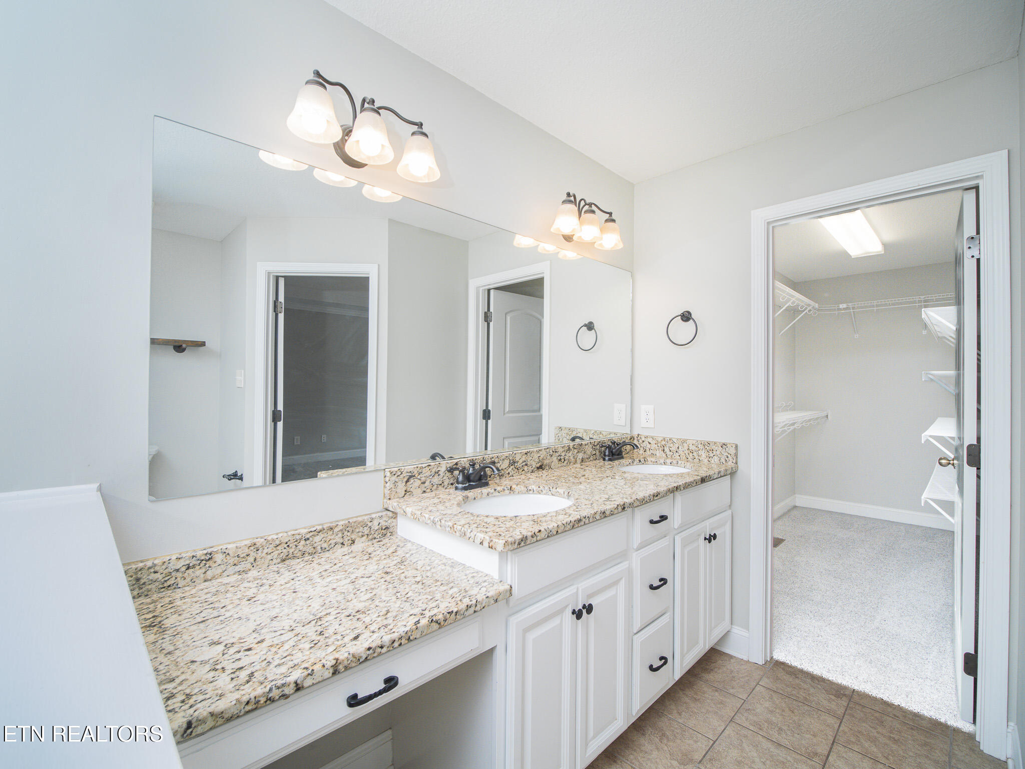 8113 Cambridge Gables Lane Knoxville TN 37938