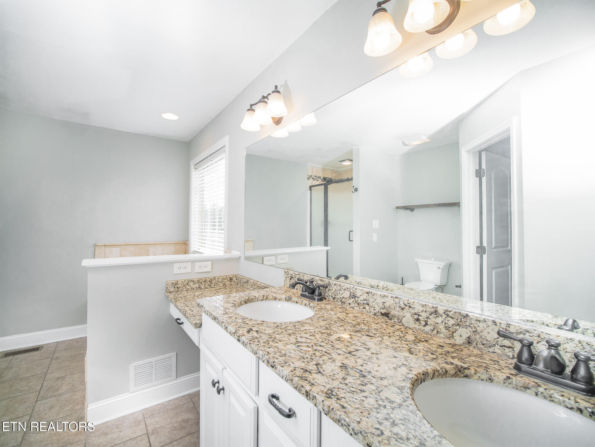 8113 Cambridge Gables Lane Knoxville TN 37938