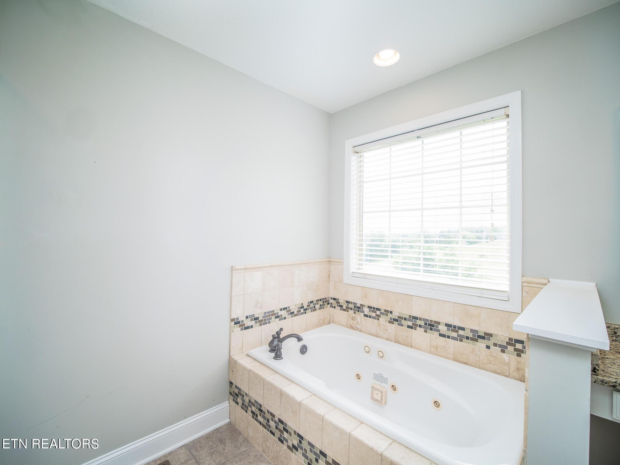 8113 Cambridge Gables Lane Knoxville TN 37938