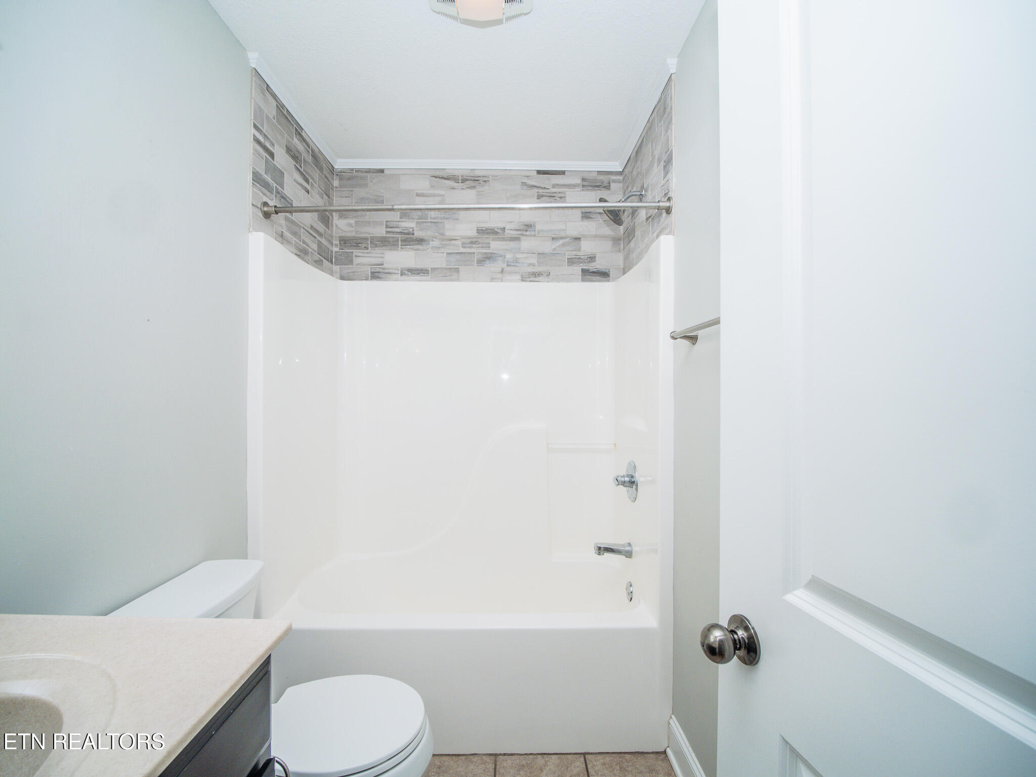 8113 Cambridge Gables Lane Knoxville TN 37938