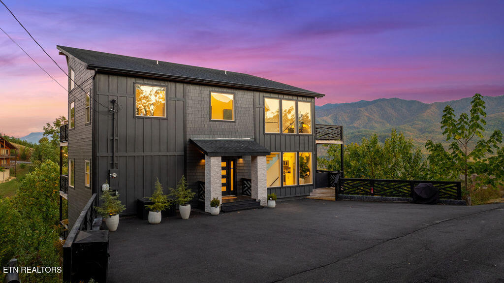 839 Deer Path Lane Gatlinburg TN 37738
