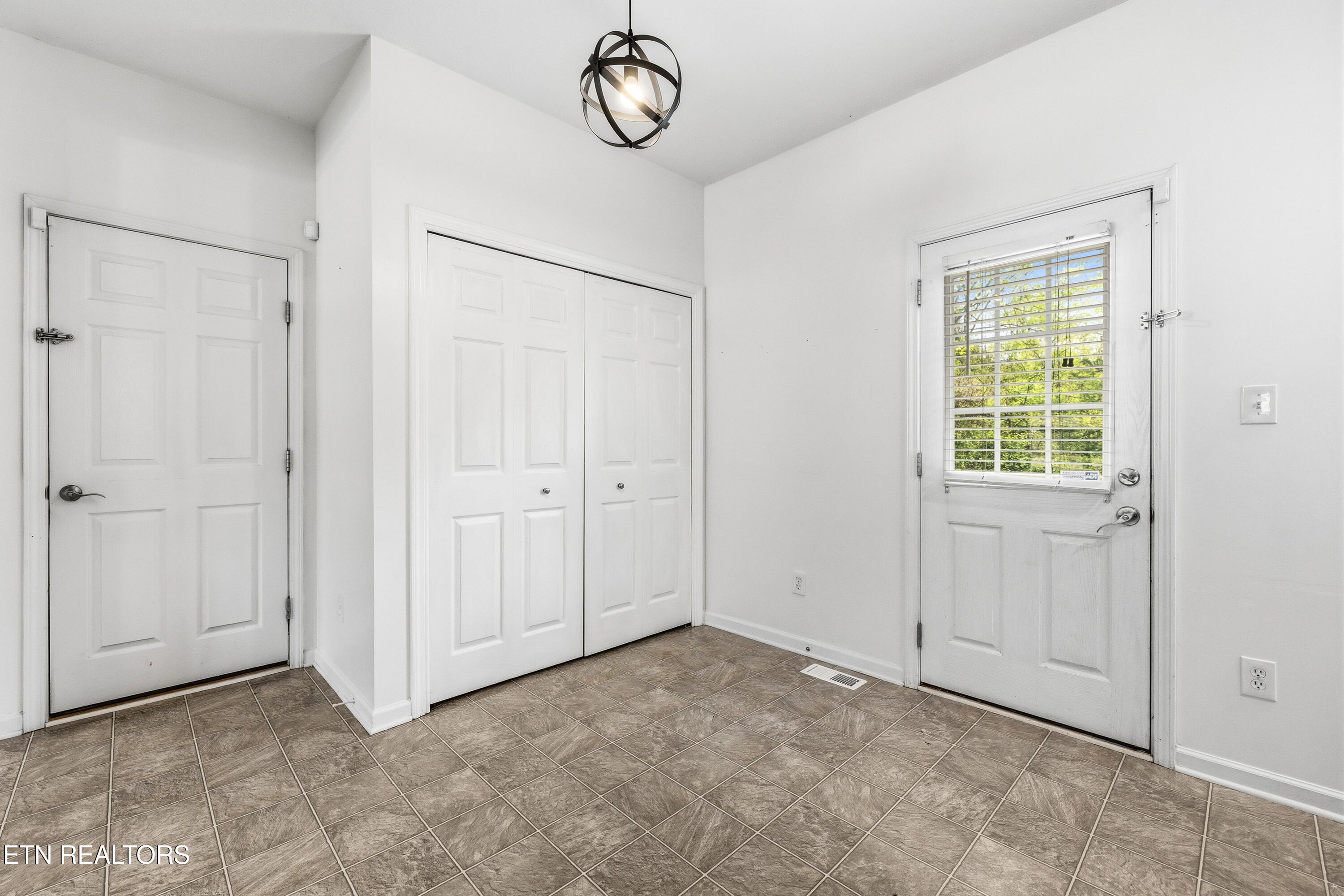 3024 Pinex Lane Knoxville TN 37921
