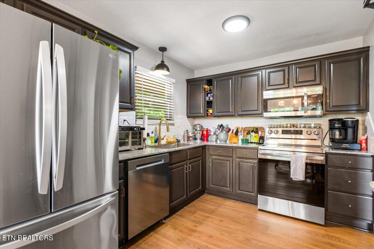 111 Golf Hill Lane Lafollette TN 37766