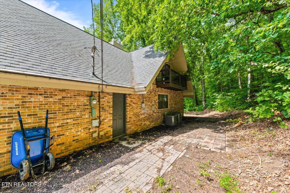 111 Golf Hill Lane Lafollette TN 37766