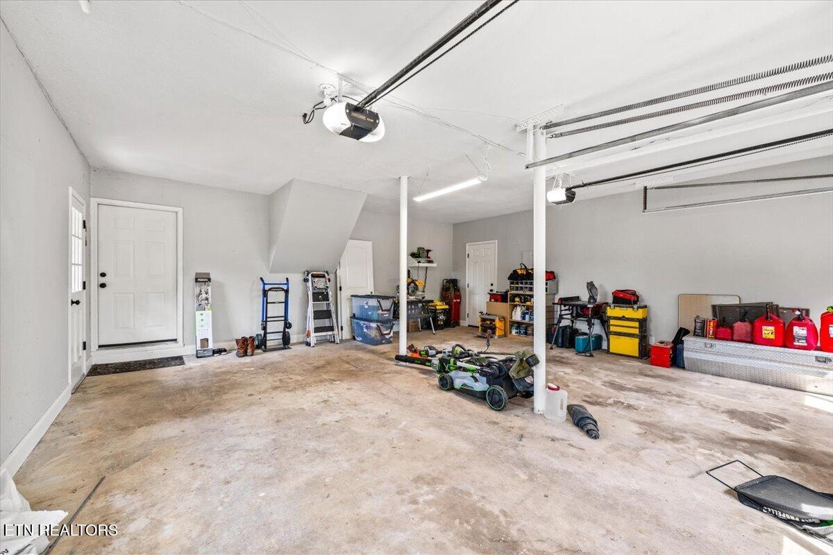111 Golf Hill Lane Lafollette TN 37766