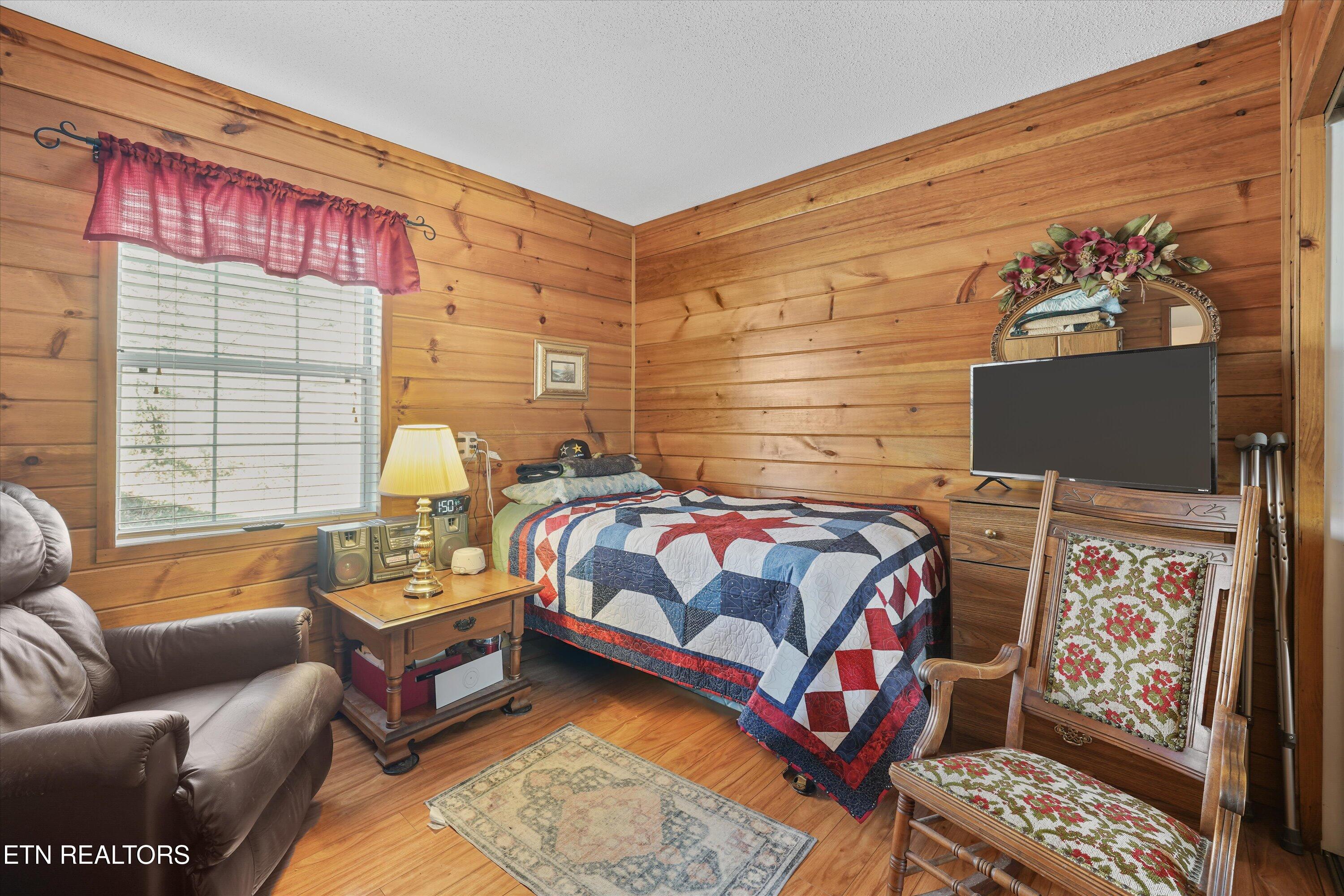 1009 Old Laurel Lane Sevierville TN 37876