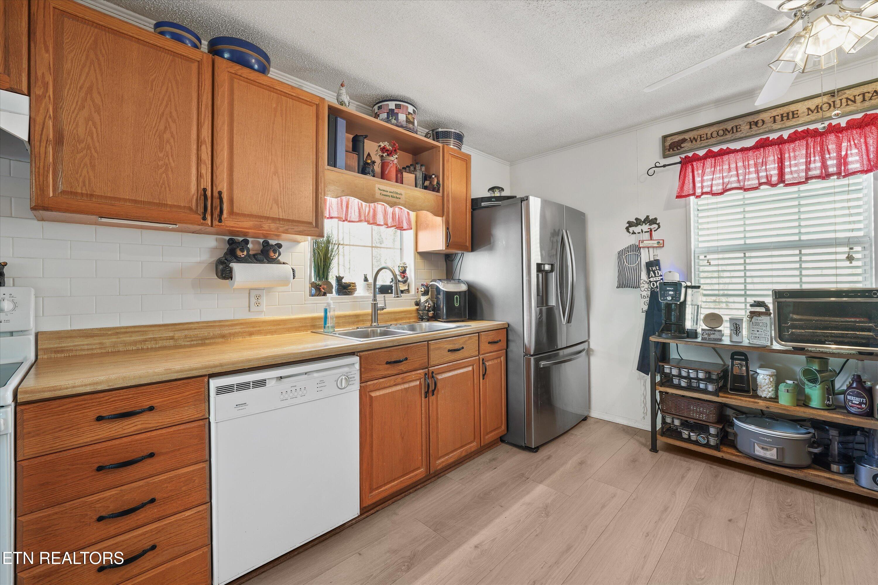 1009 Old Laurel Lane Sevierville TN 37876