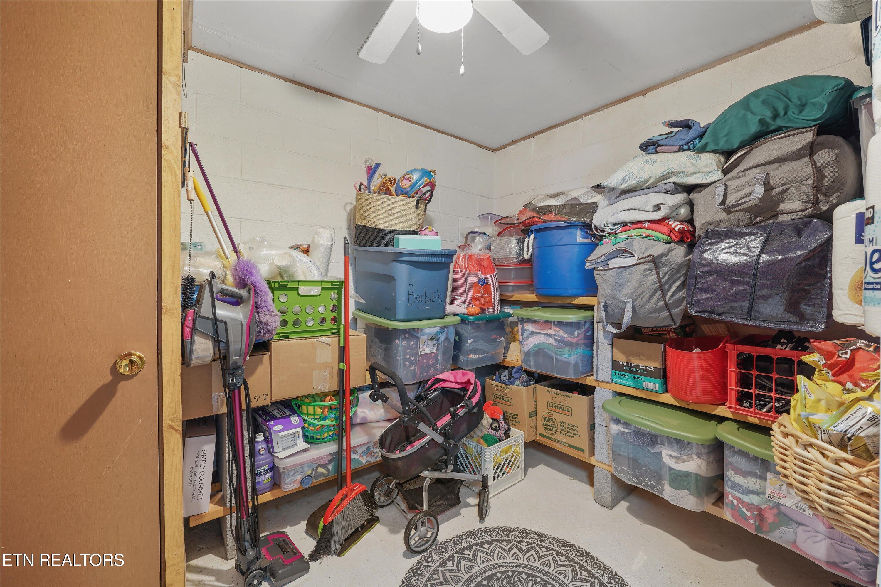 1009 Old Laurel Lane Sevierville TN 37876