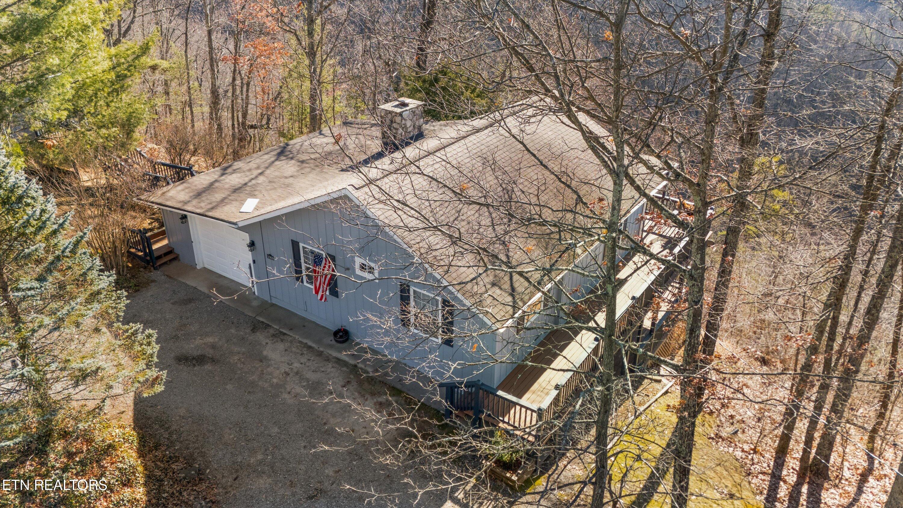 1009 Old Laurel Lane Sevierville TN 37876
